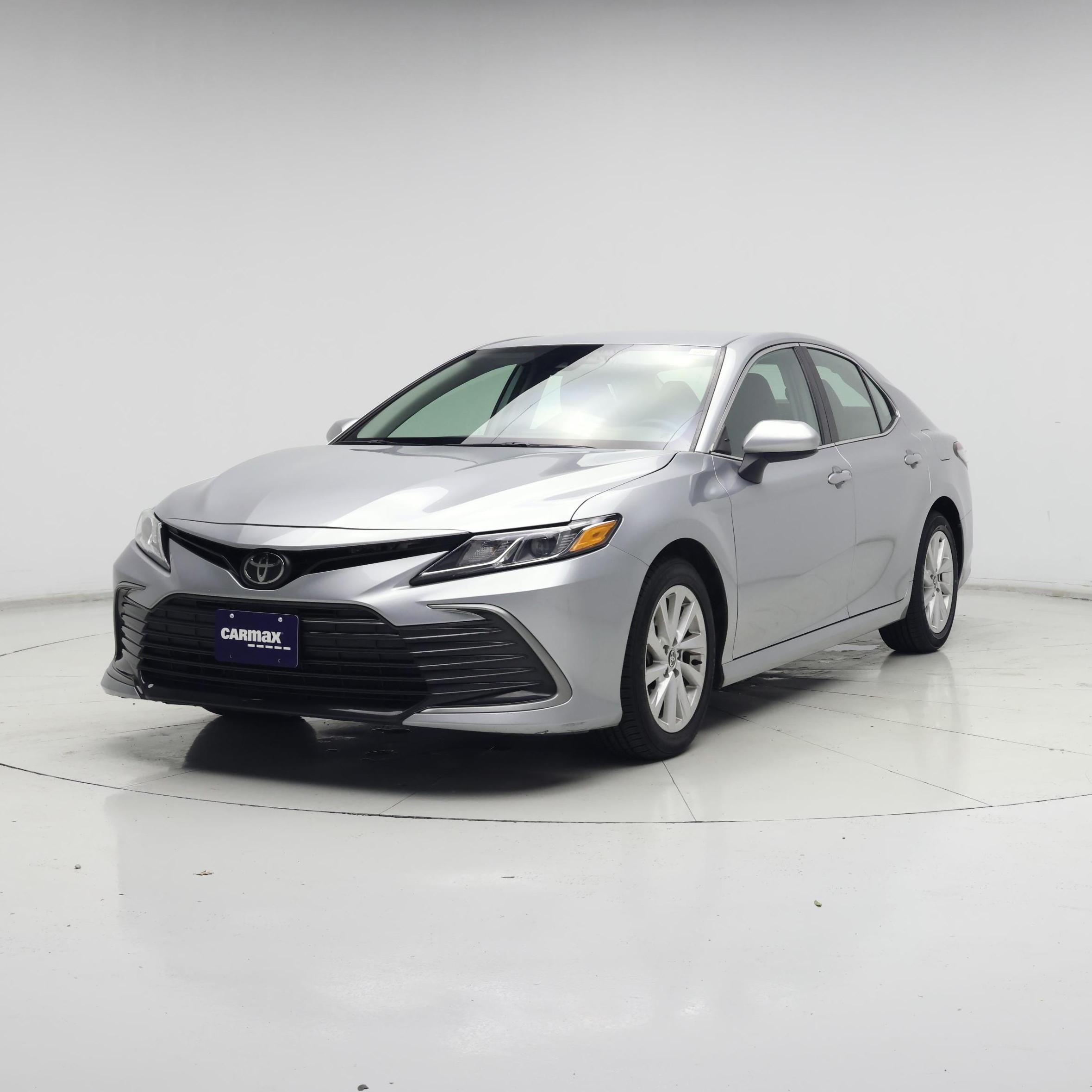 Thumbnail: 2023 Toyota Camry - 4
