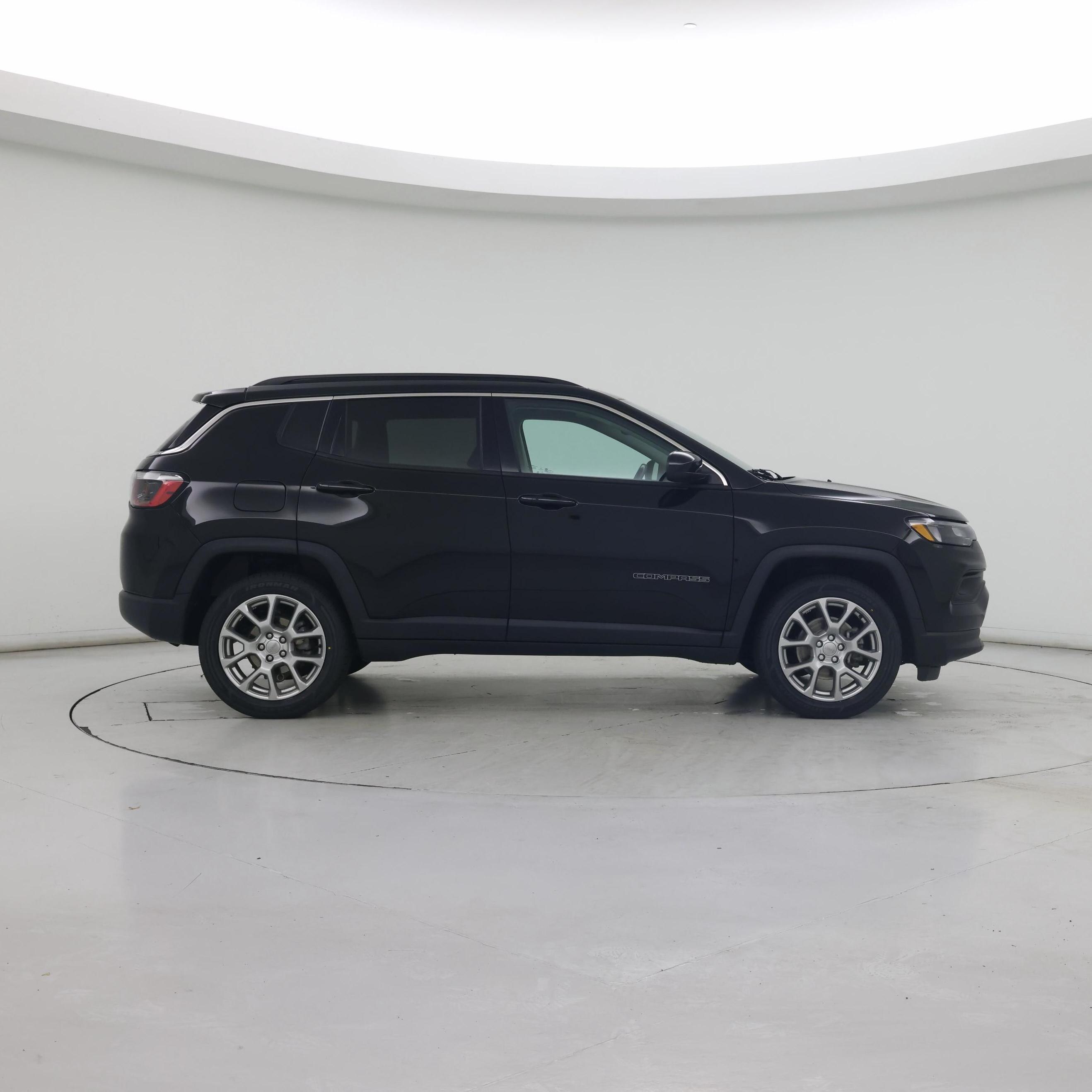 Thumbnail: 2022 Jeep Compass - 7