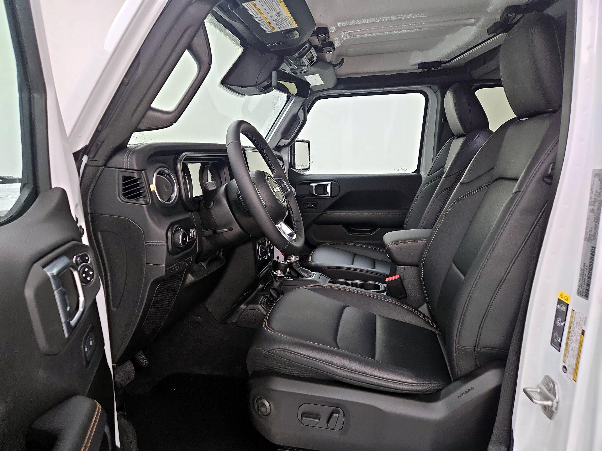 Thumbnail: 2025 Jeep Wrangler - 11