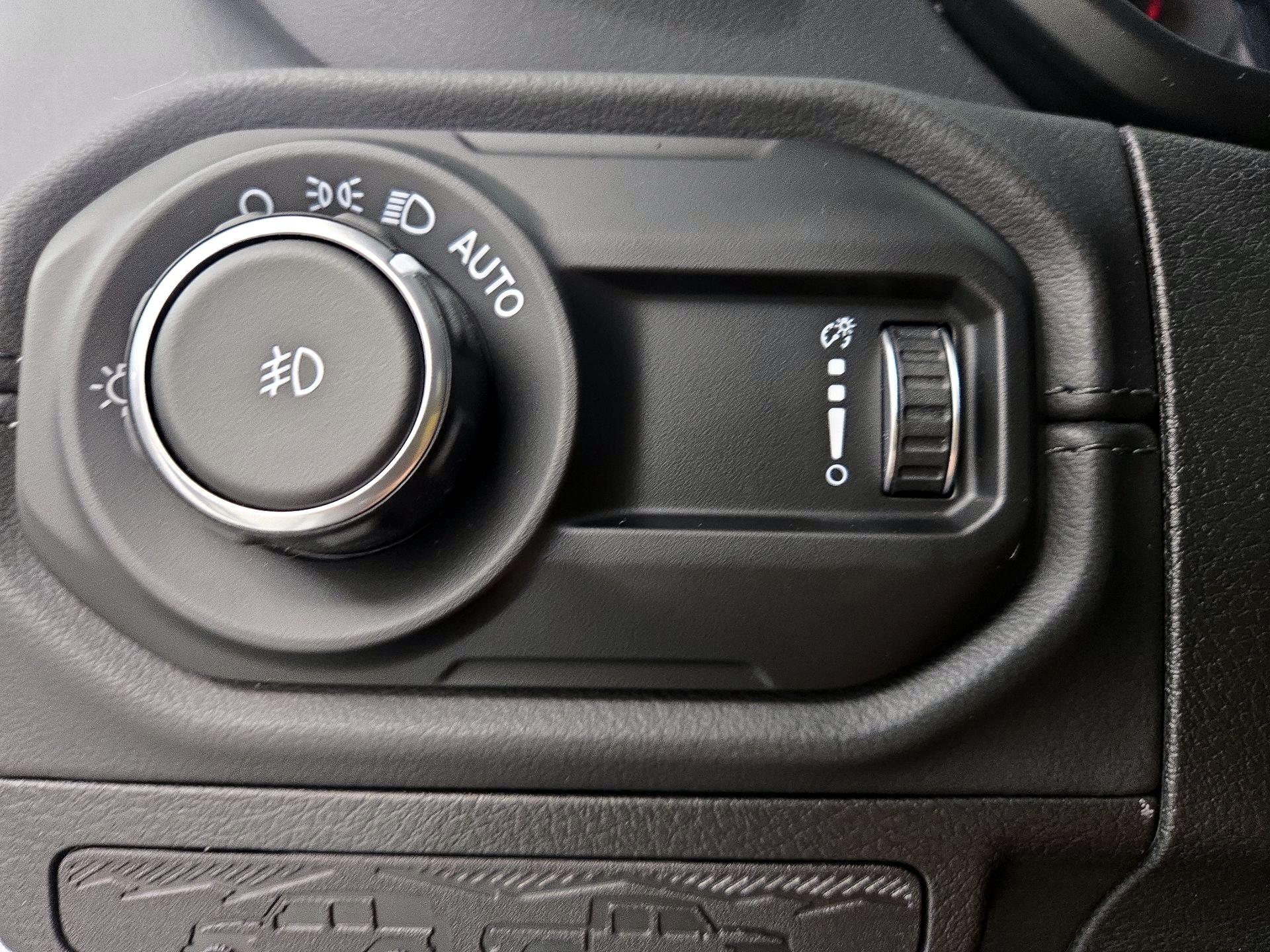 Thumbnail: 2025 Jeep Wrangler - 13