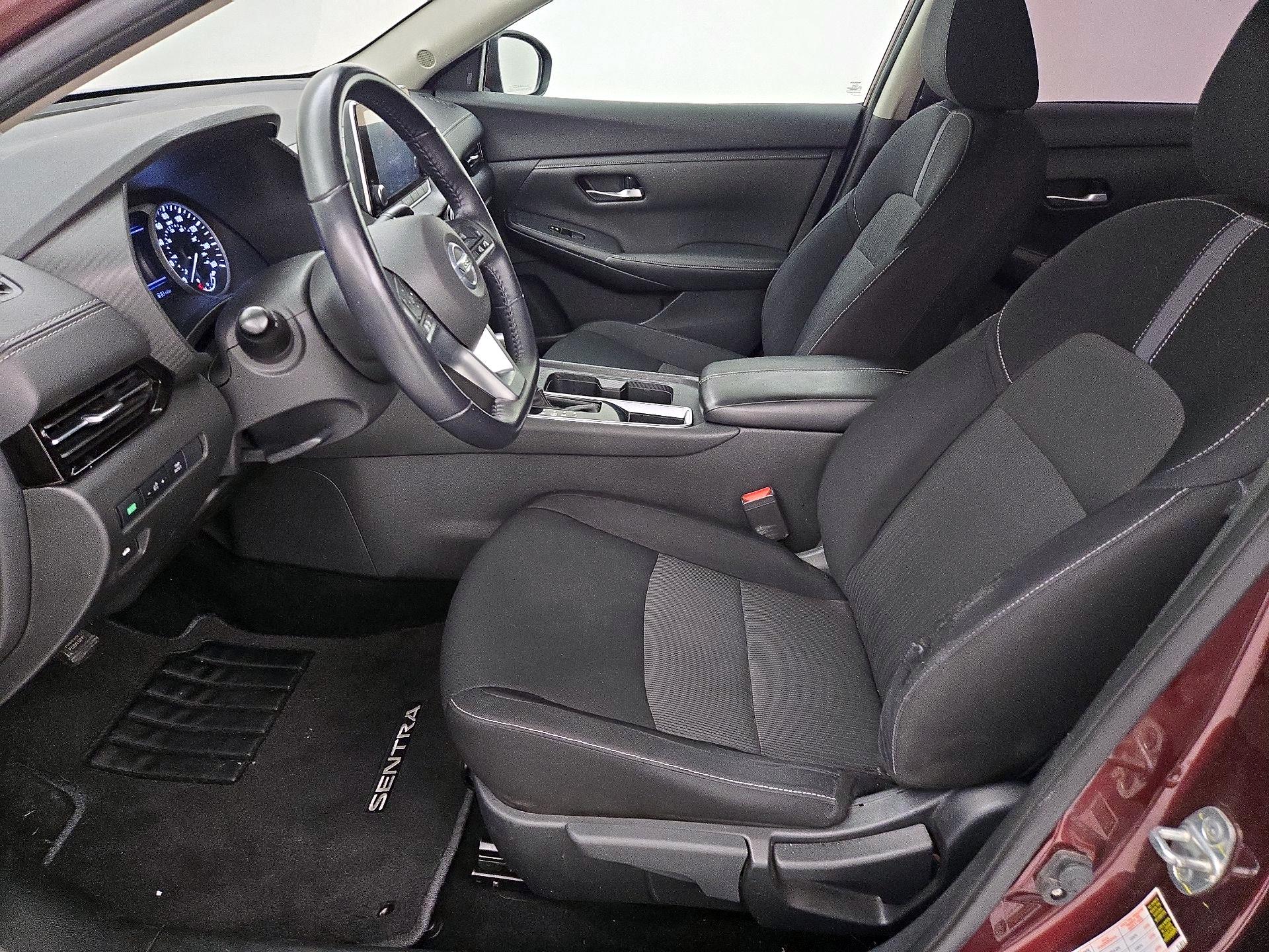 Thumbnail: 2020 Nissan Sentra - 11