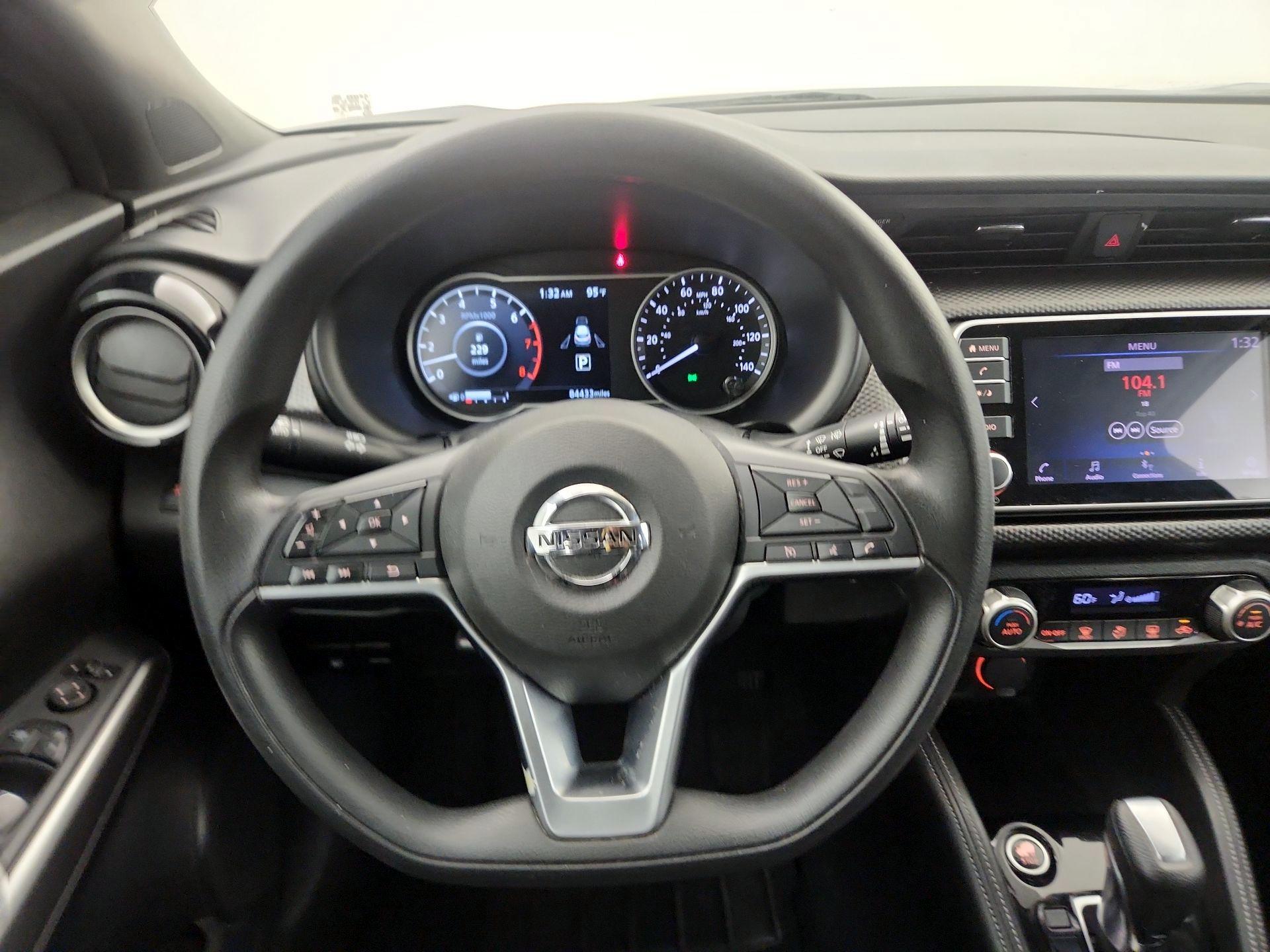 Thumbnail: 2018 Nissan Kicks - 10
