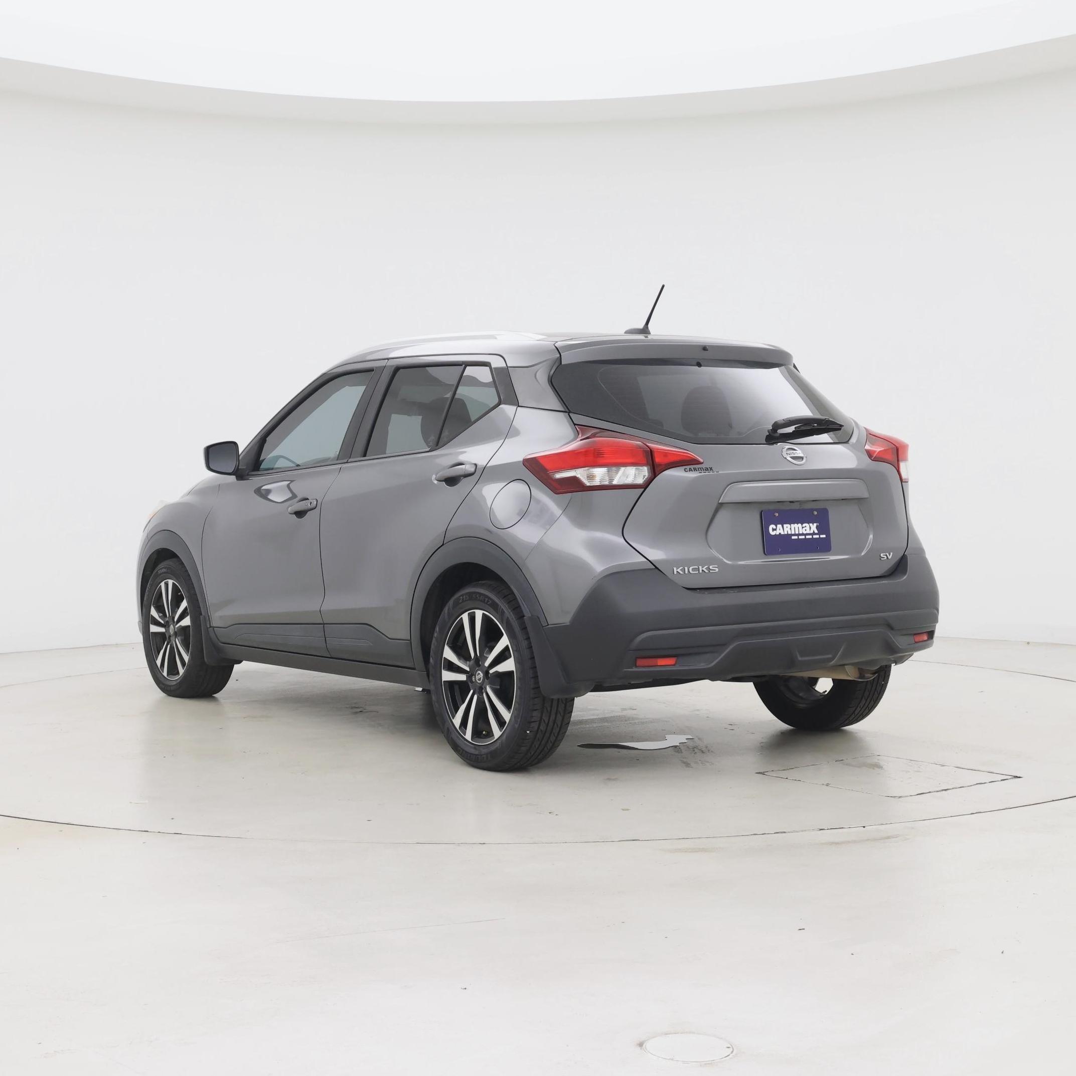 Thumbnail: 2018 Nissan Kicks - 2