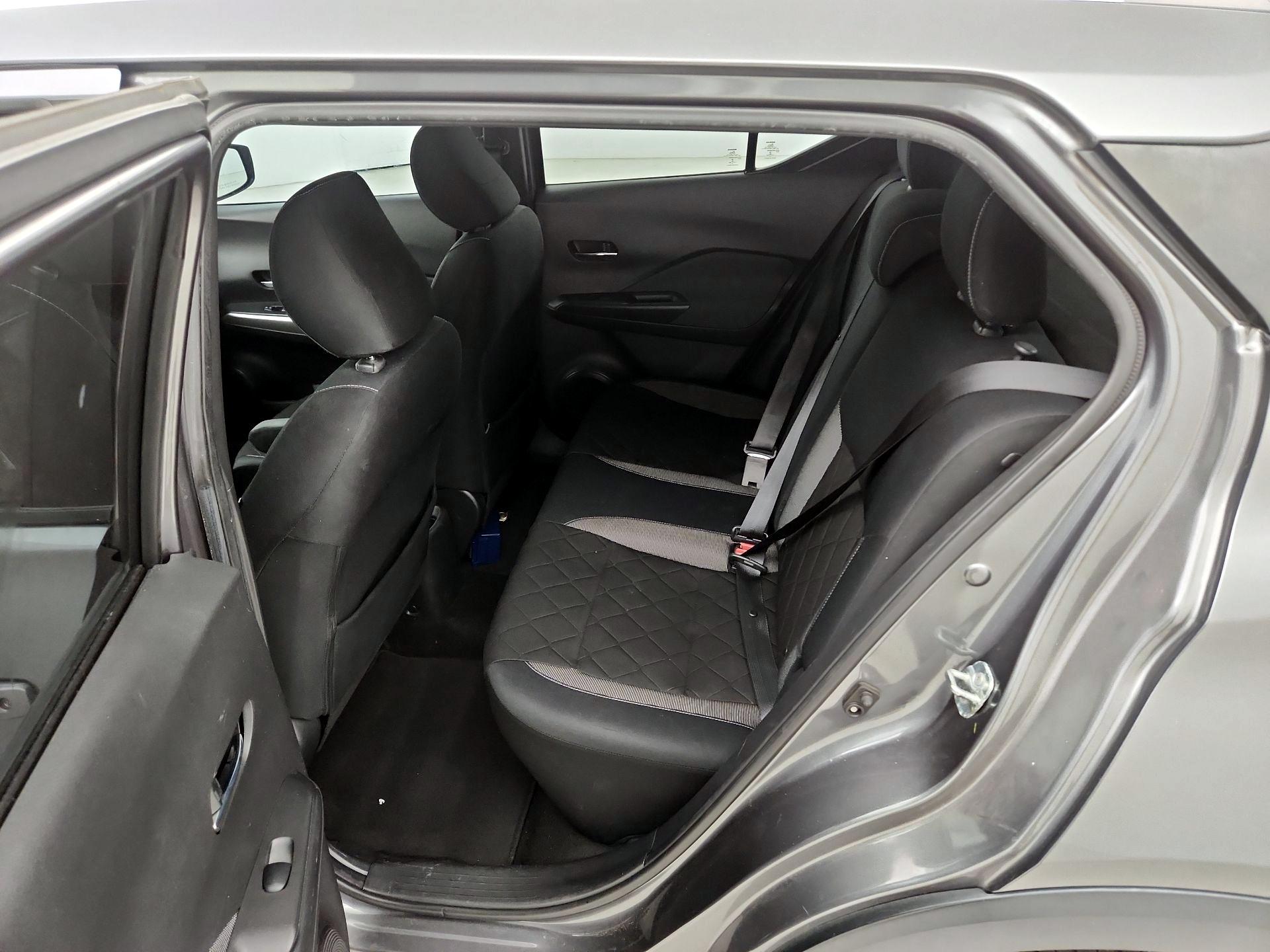 Thumbnail: 2018 Nissan Kicks - 19
