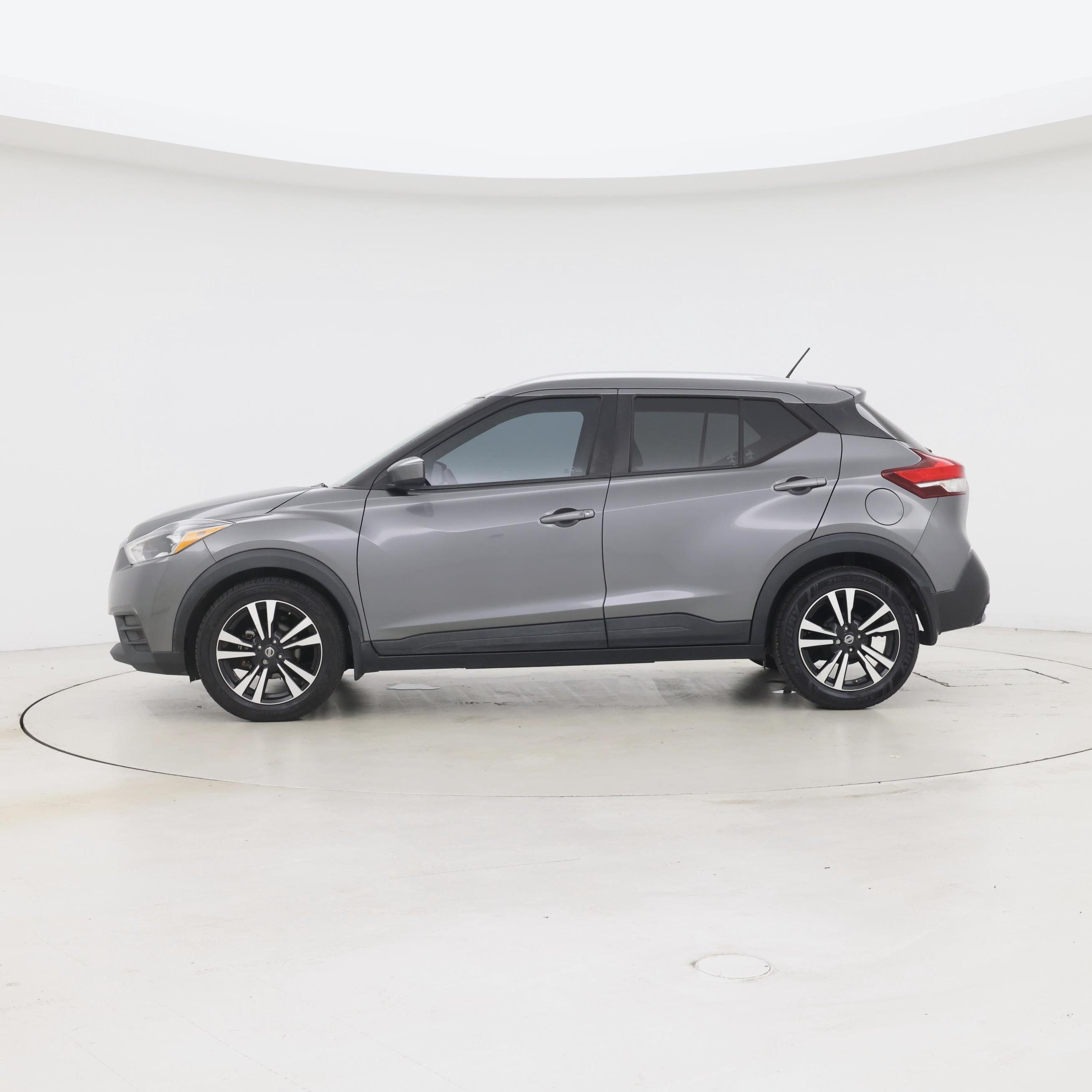 Thumbnail: 2018 Nissan Kicks - 3