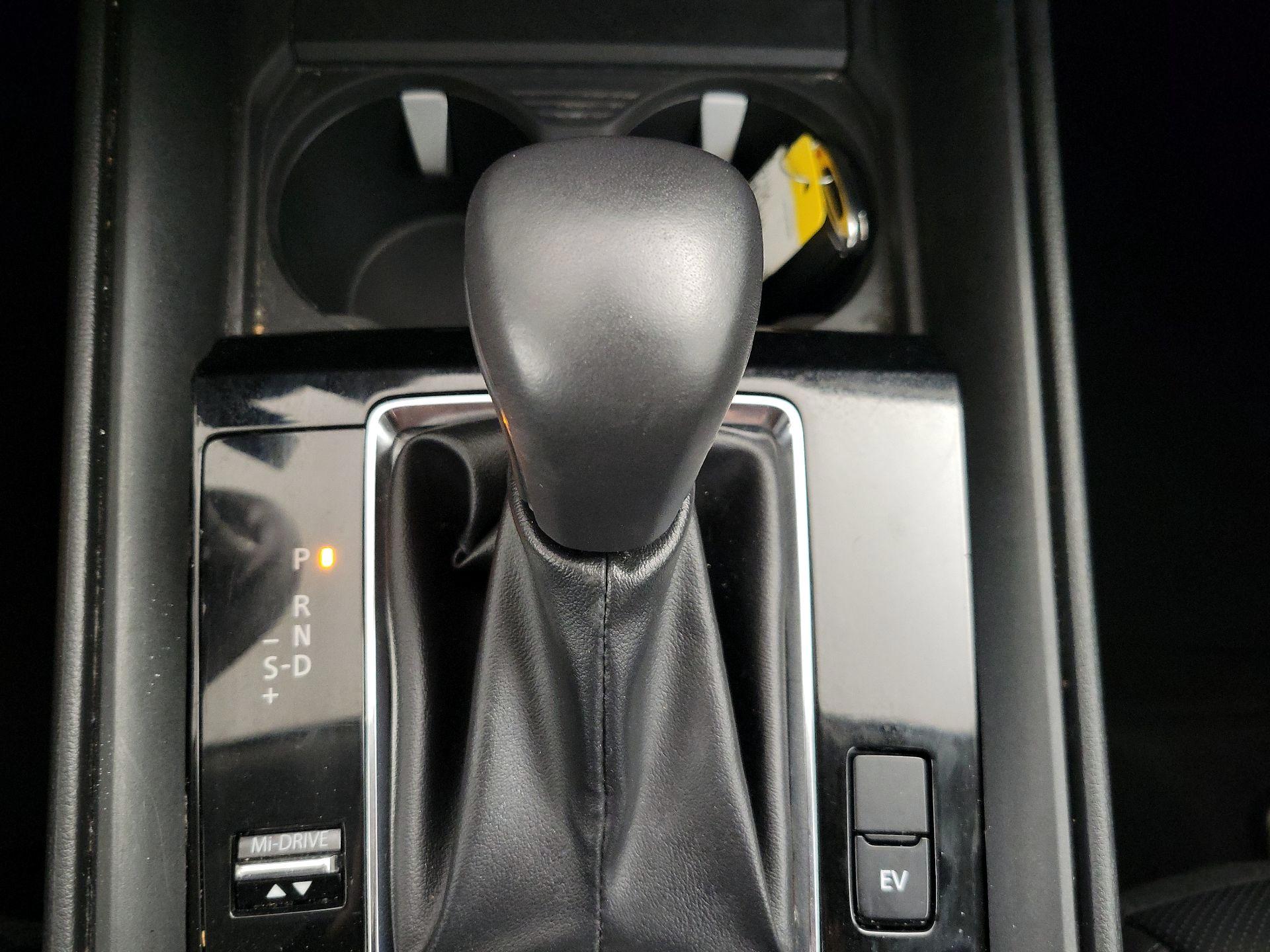 Thumbnail: 2025 Mazda CX-50 - 17