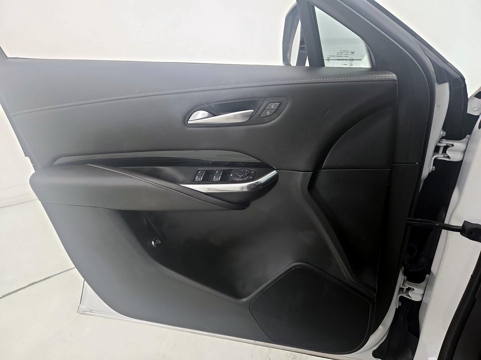 Thumbnail: 2024 Cadillac XT4 - 12