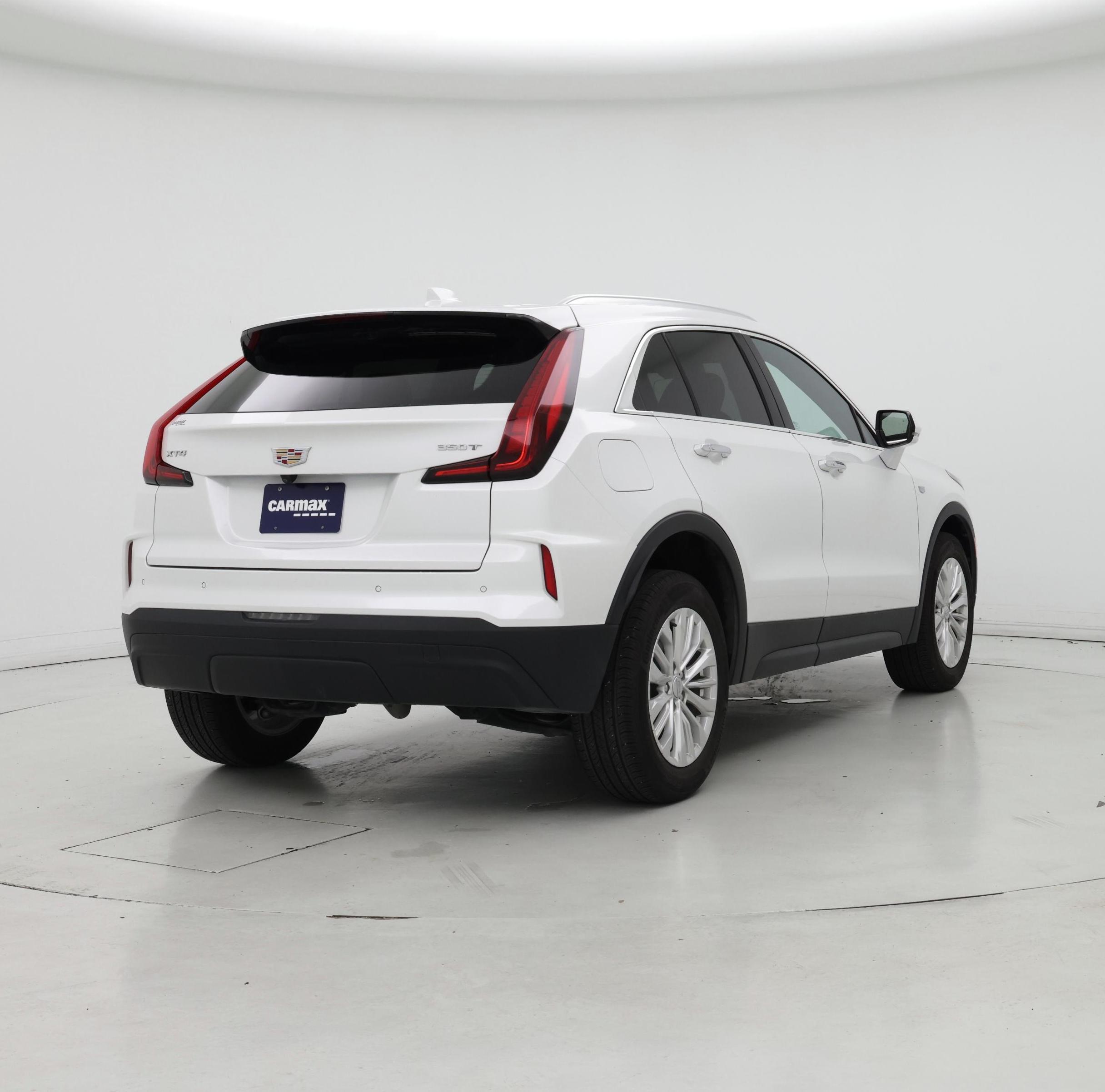 Thumbnail: 2024 Cadillac XT4 - 8