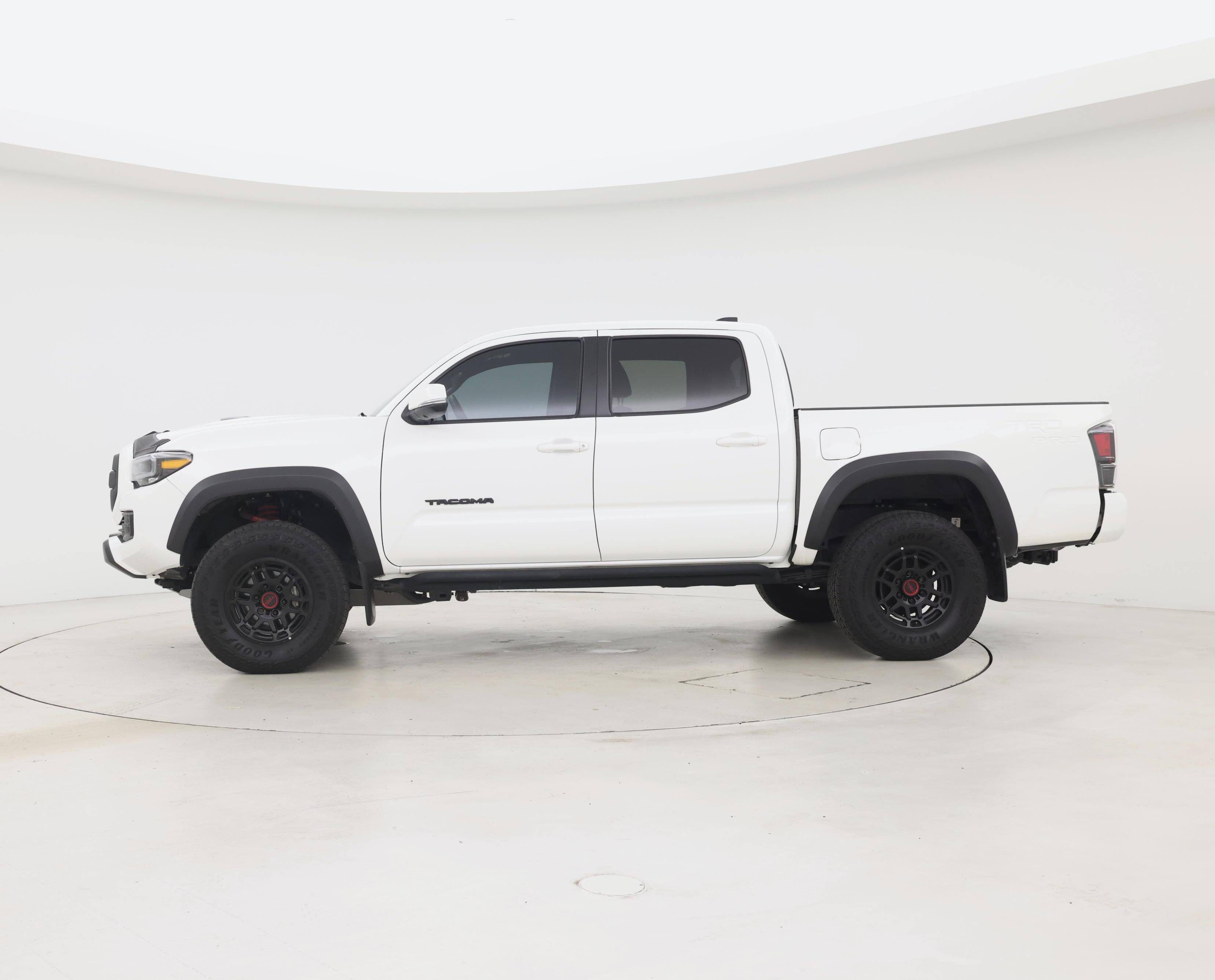 Thumbnail: 2022 Toyota Tacoma - 3