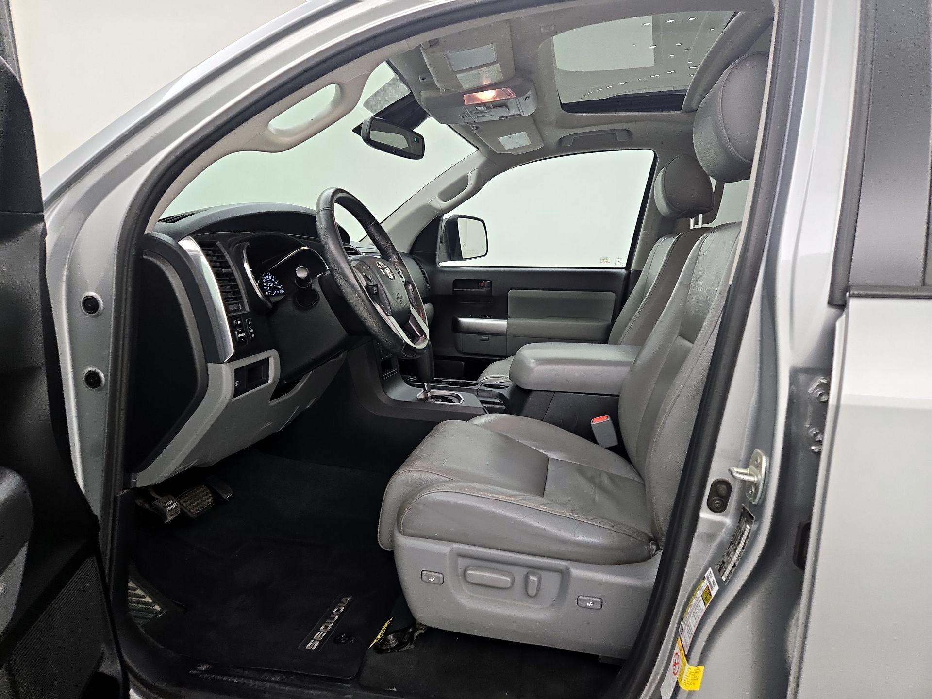 Thumbnail: 2020 Toyota Sequoia - 11