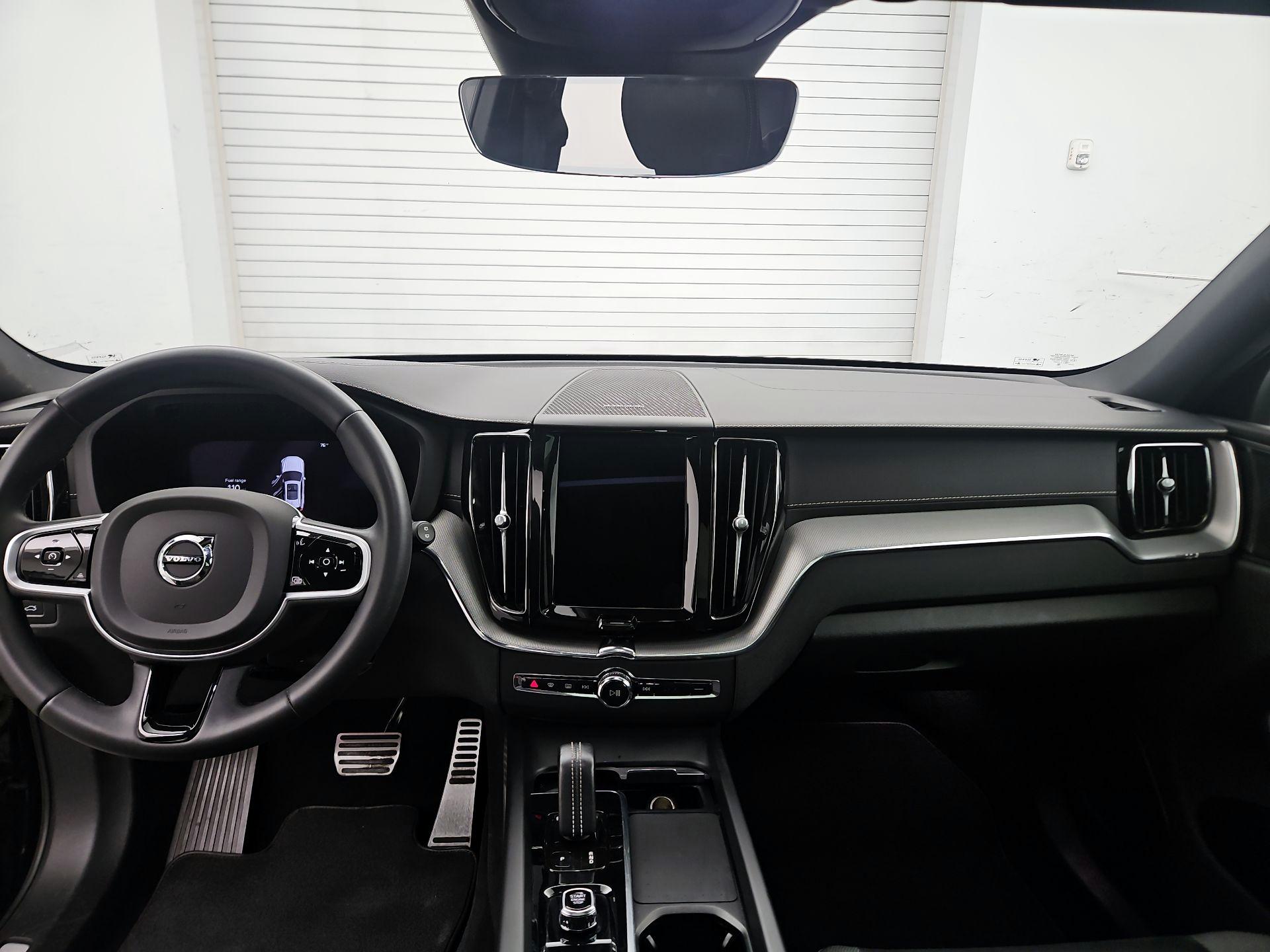 Thumbnail: 2022 Volvo XC60 - 9