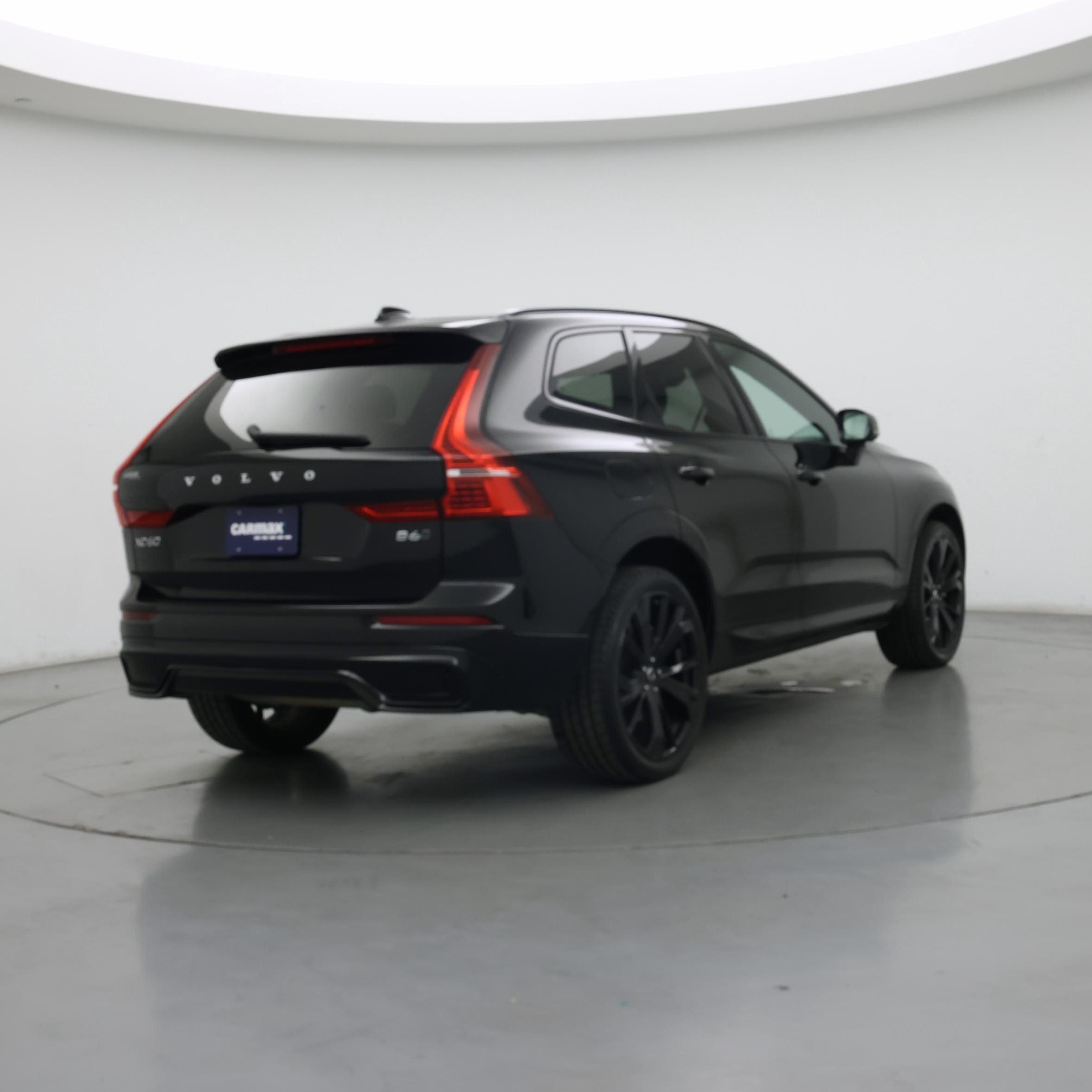 Thumbnail: 2022 Volvo XC60 - 8