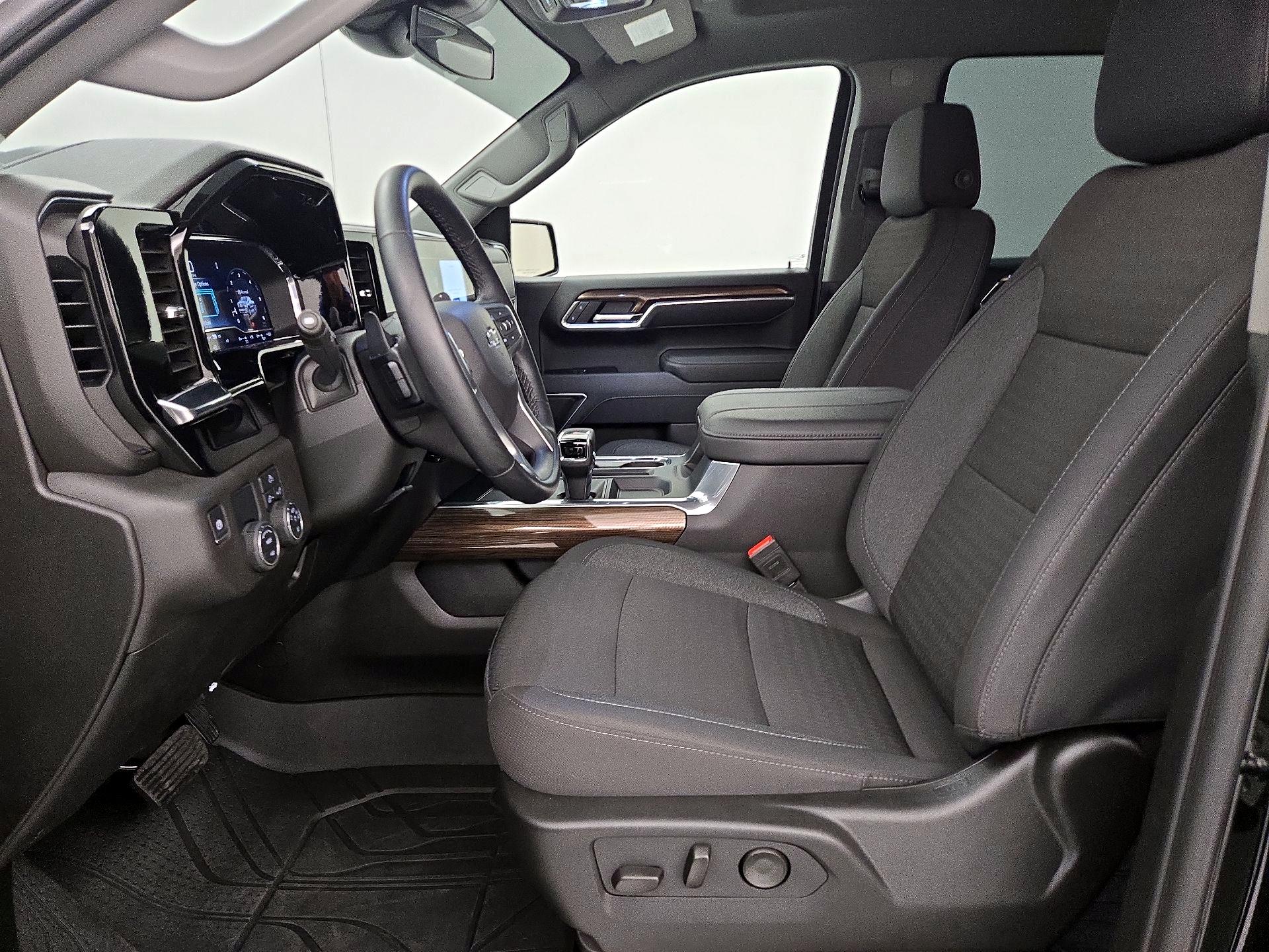 Thumbnail: 2025 Chevrolet Silverado 1500 - 11