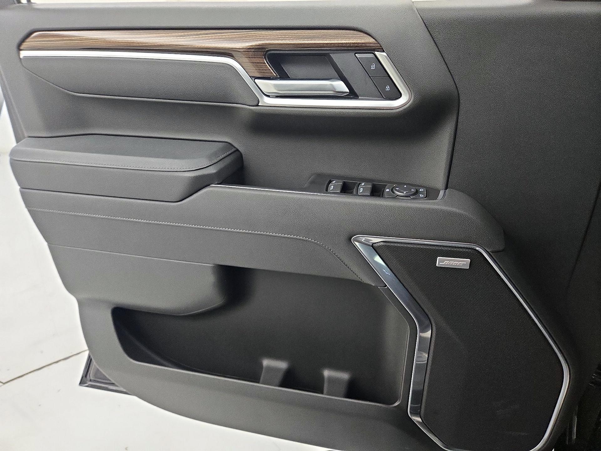 Thumbnail: 2025 Chevrolet Silverado 1500 - 12