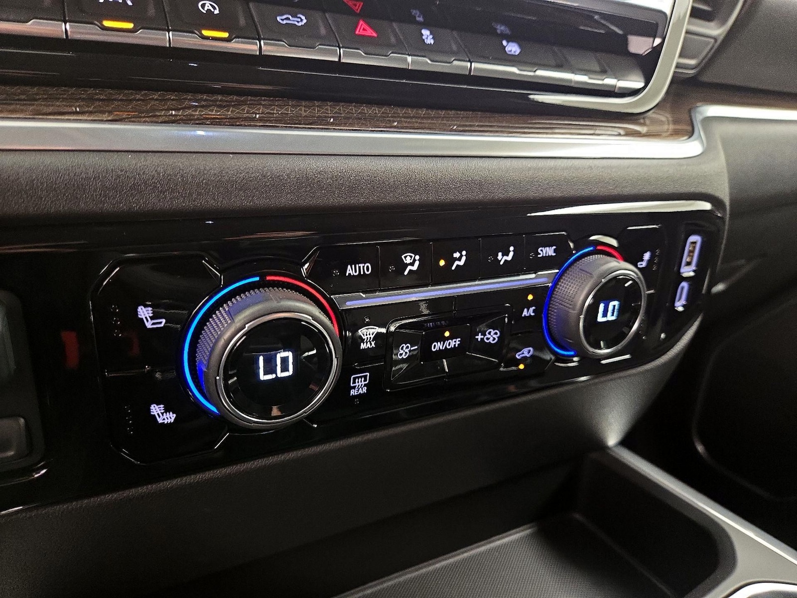 2025 Chevrolet Silverado 1500 RST - Photo 17