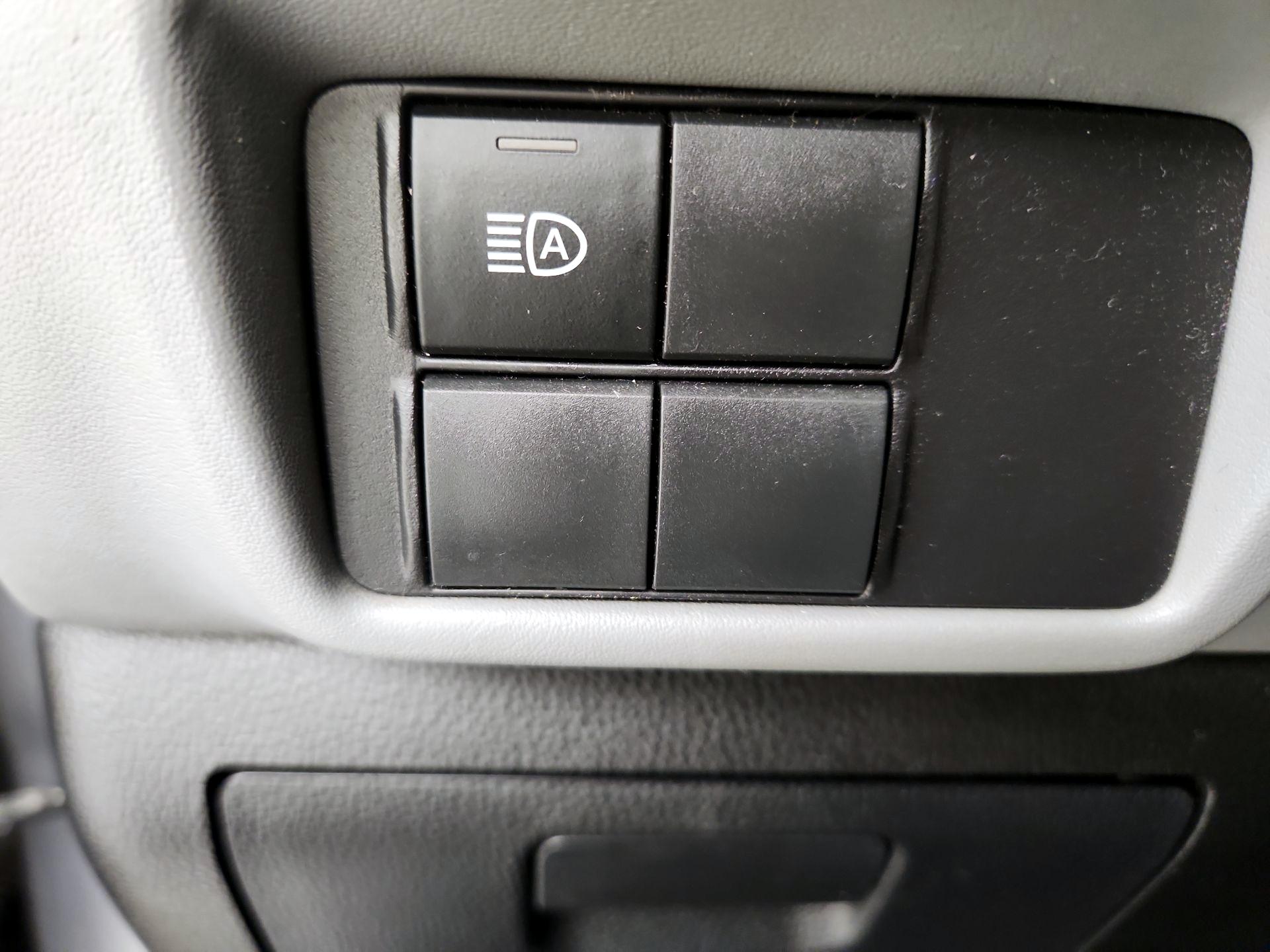 Thumbnail: 2020 Toyota Highlander - 13