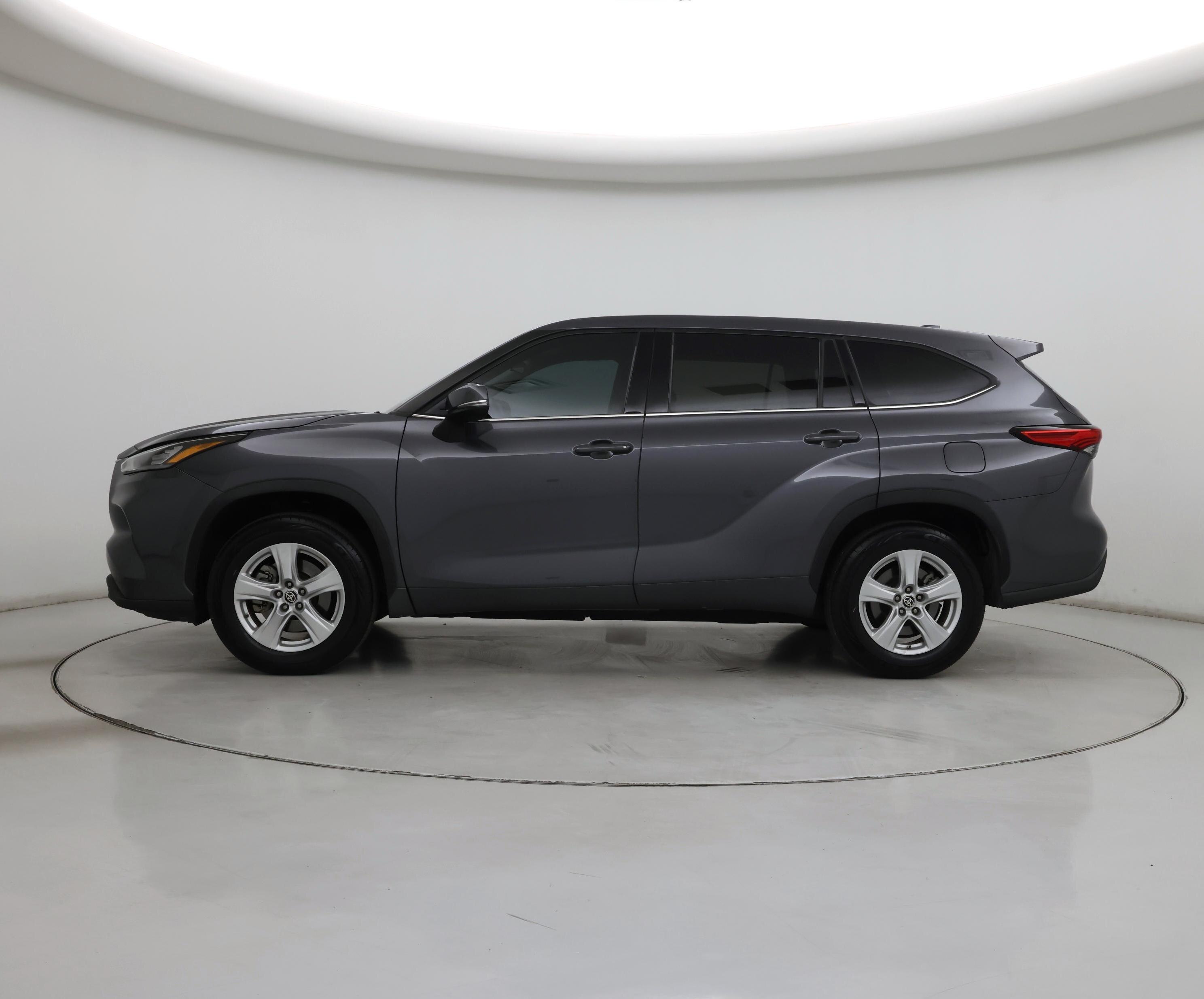 Thumbnail: 2020 Toyota Highlander - 3