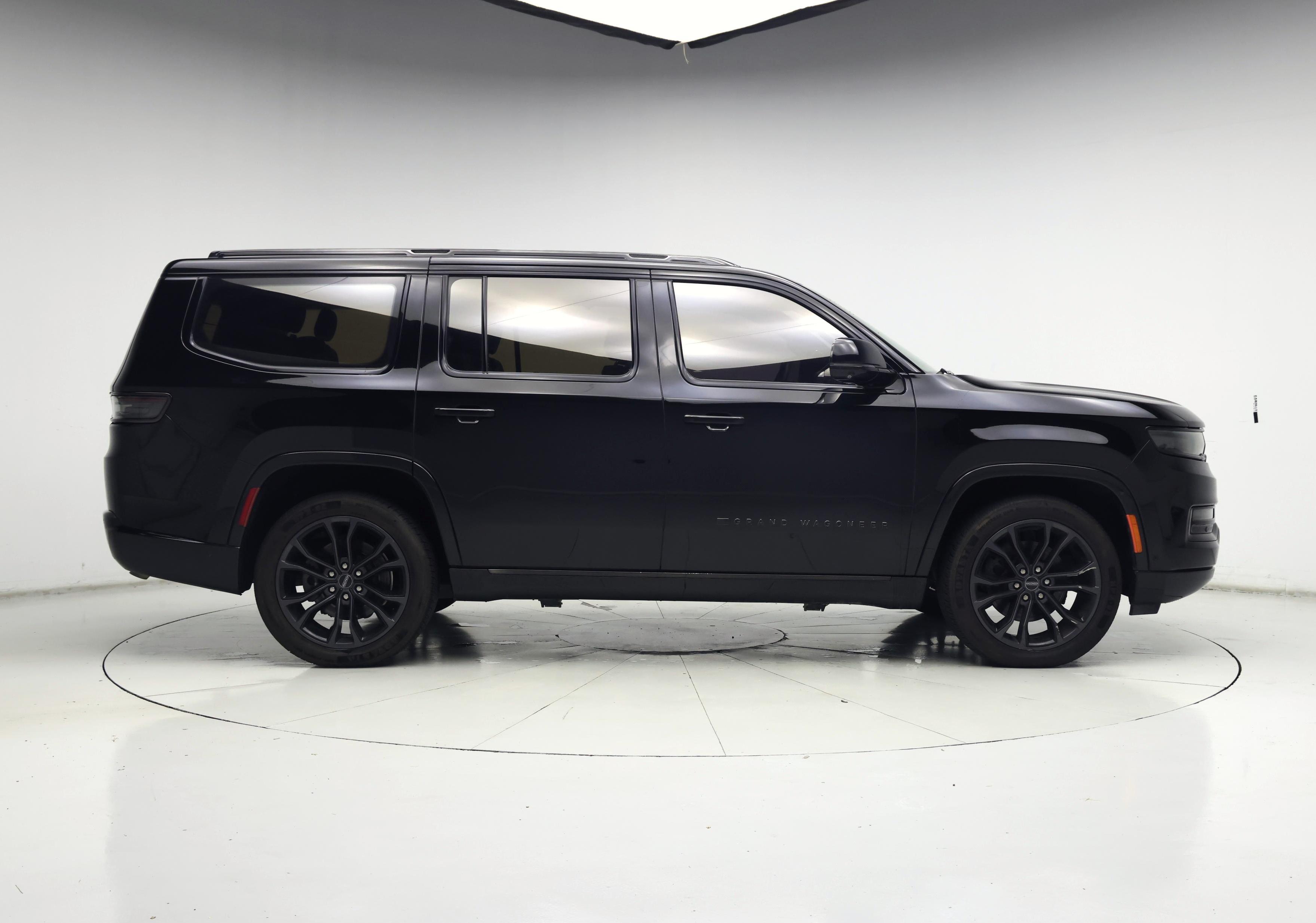 Thumbnail: 2023 Jeep Grand Wagoneer - 7