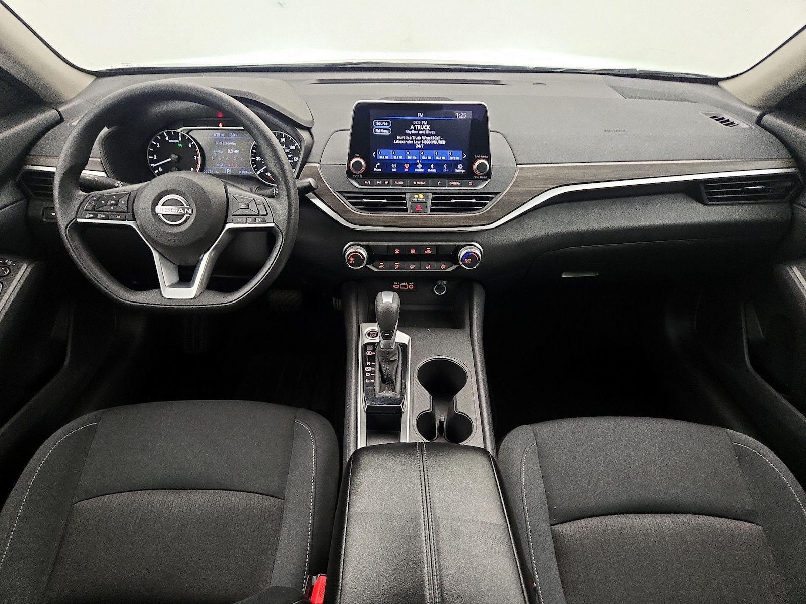 2025 Nissan Altima SV - Photo 10