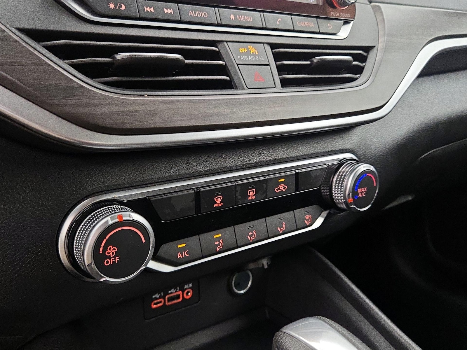 2025 Nissan Altima SV - Photo 17