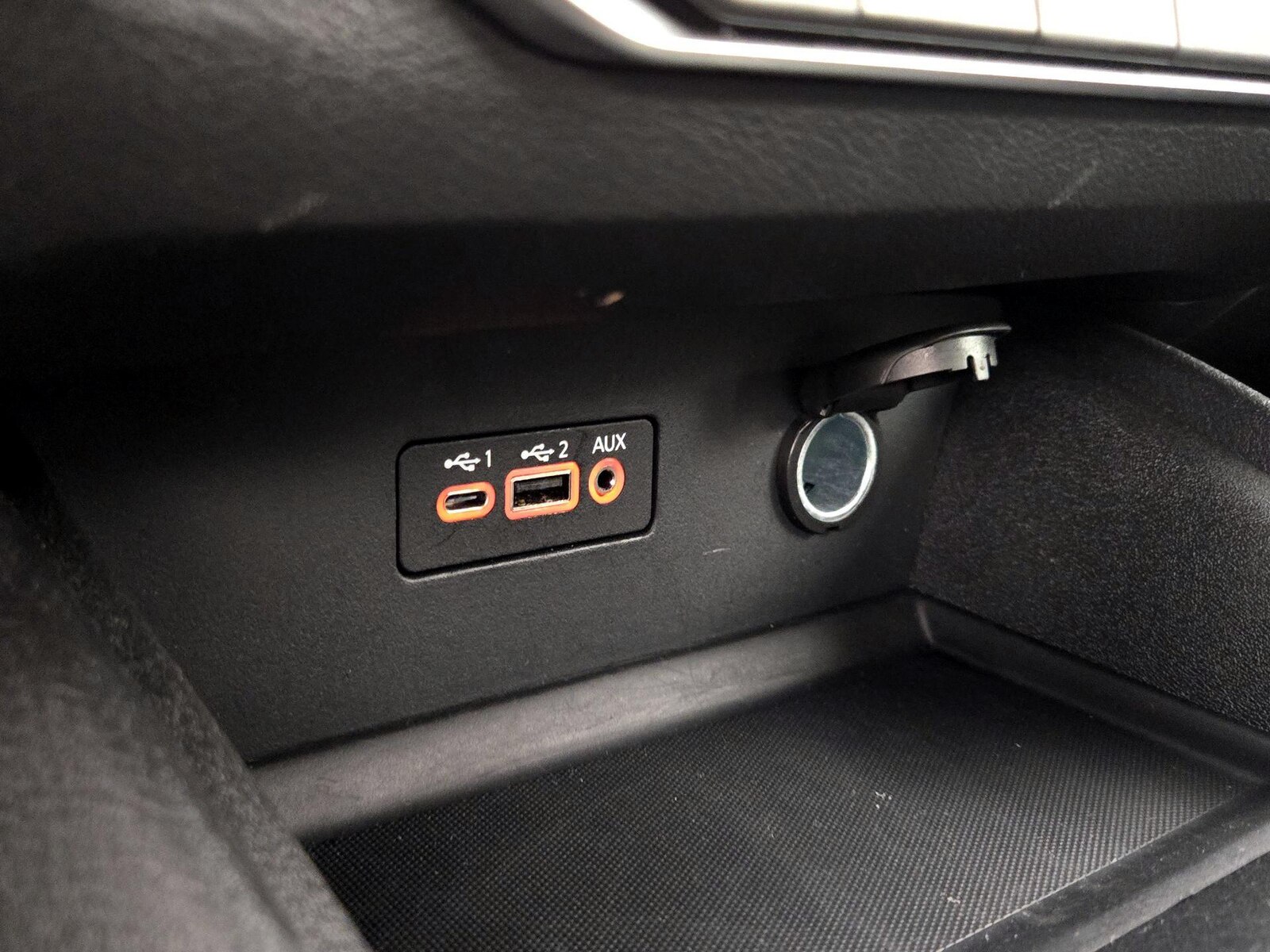 2025 Nissan Altima SV - Photo 19