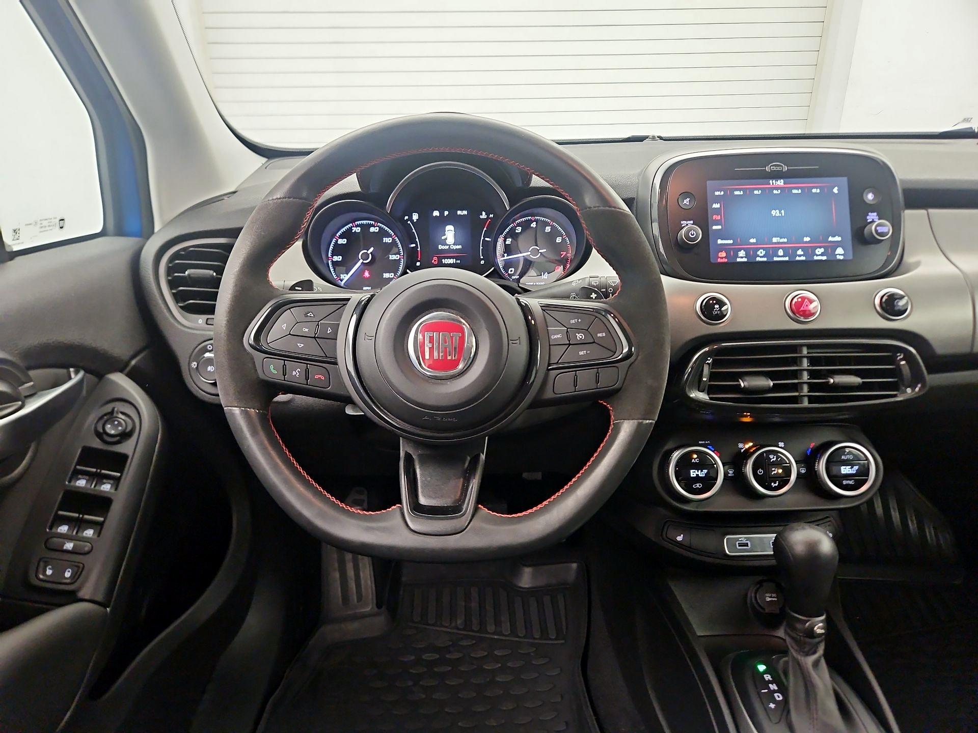Thumbnail: 2023 Fiat 500X - 10