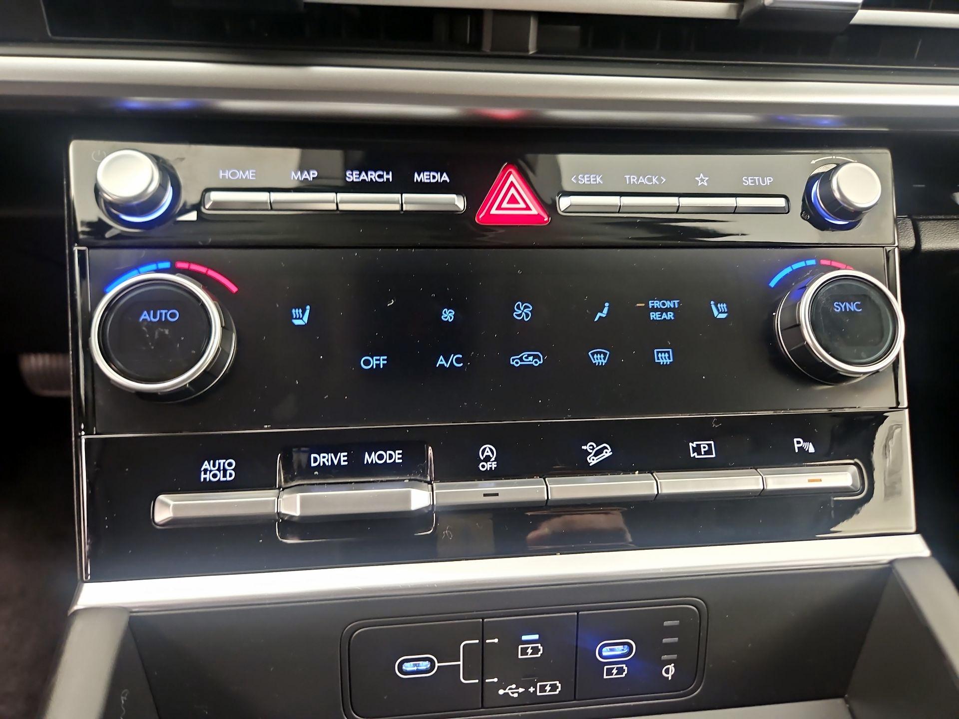 Thumbnail: 2026 Hyundai Santa Fe - 16