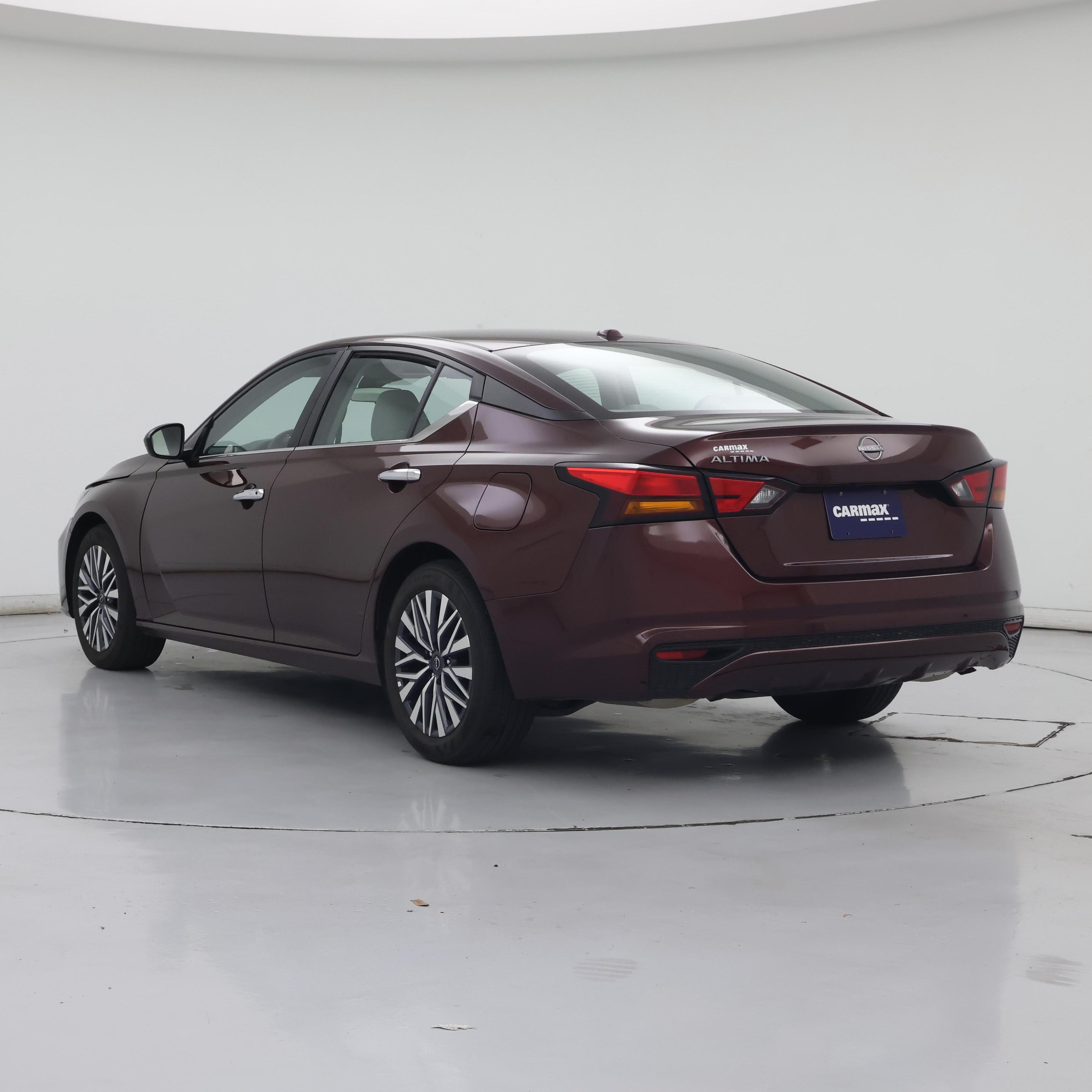 Thumbnail: 2025 Nissan Altima - 2