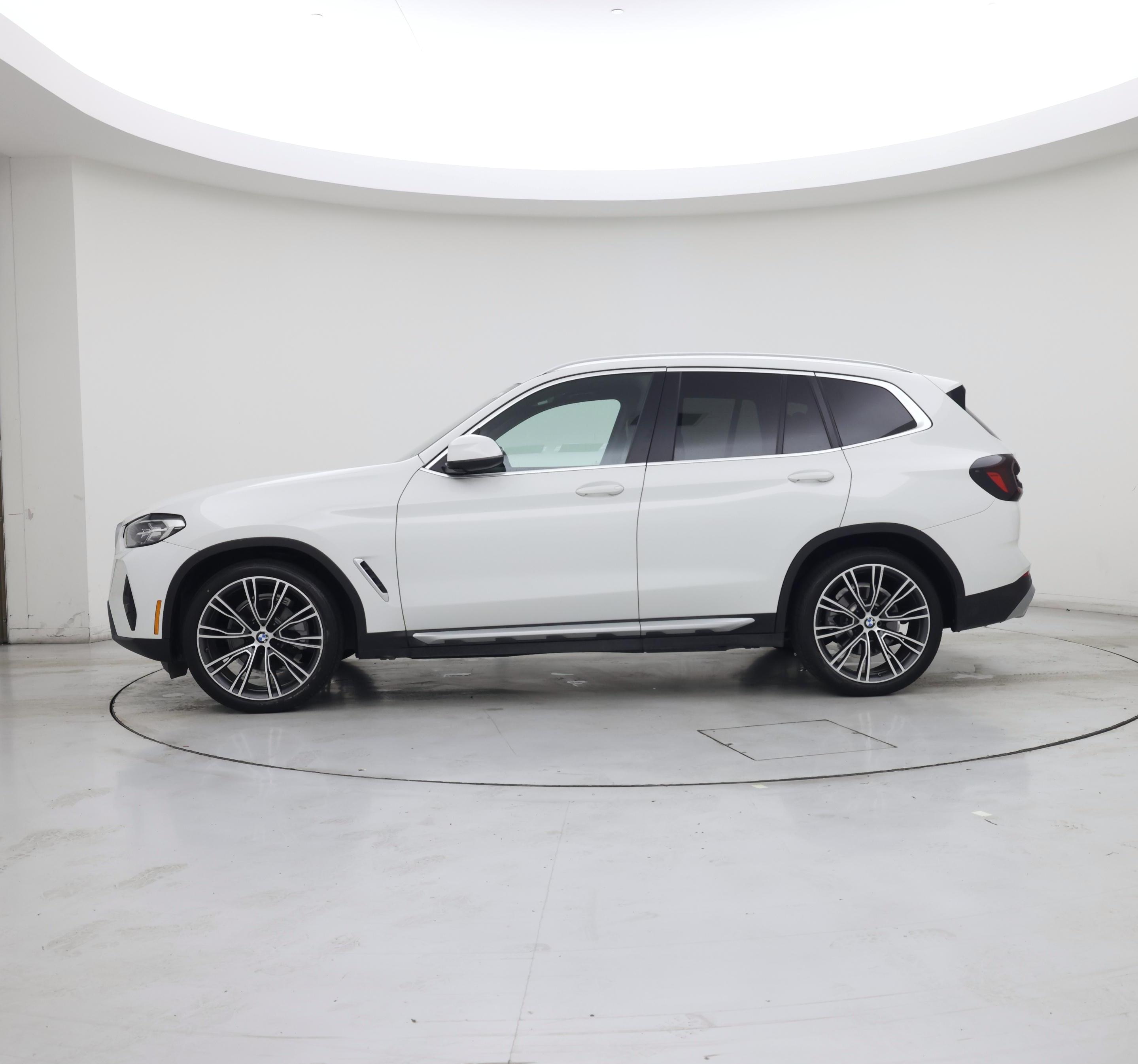 Thumbnail: 2023 BMW X3 - 3
