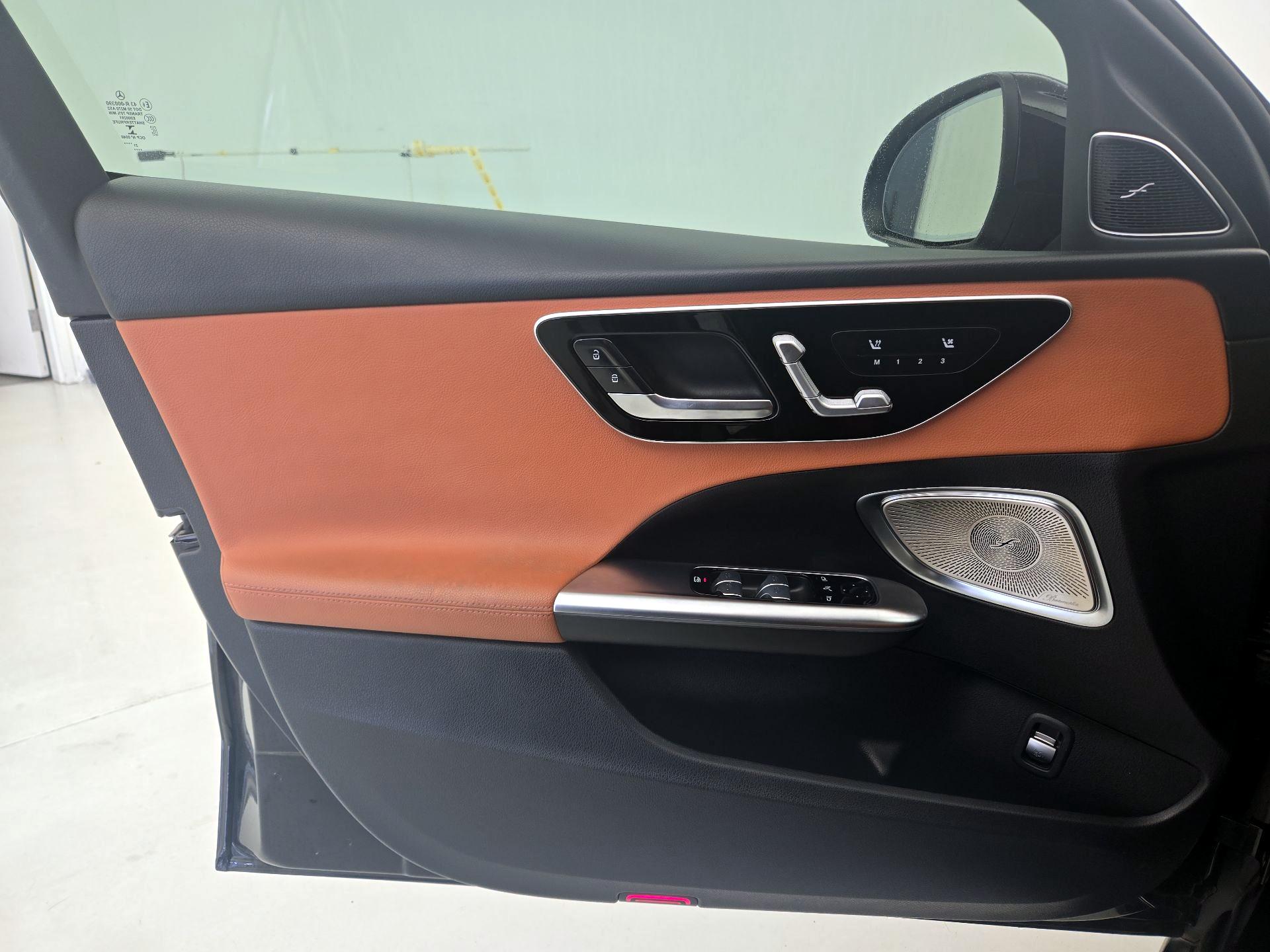 Thumbnail: 2022 Mercedes-Benz C-Class - 12