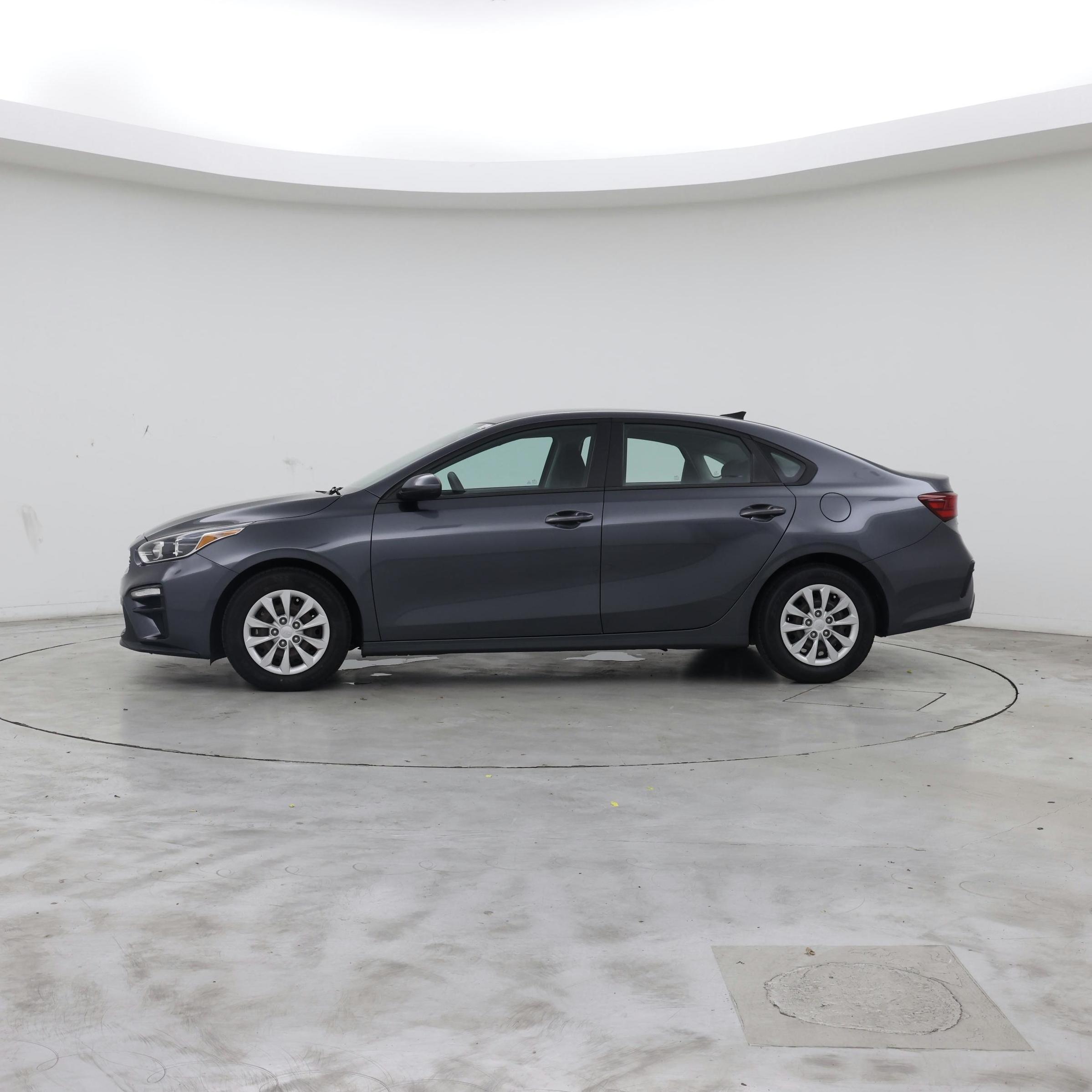 Thumbnail: 2021 Kia Forte - 3