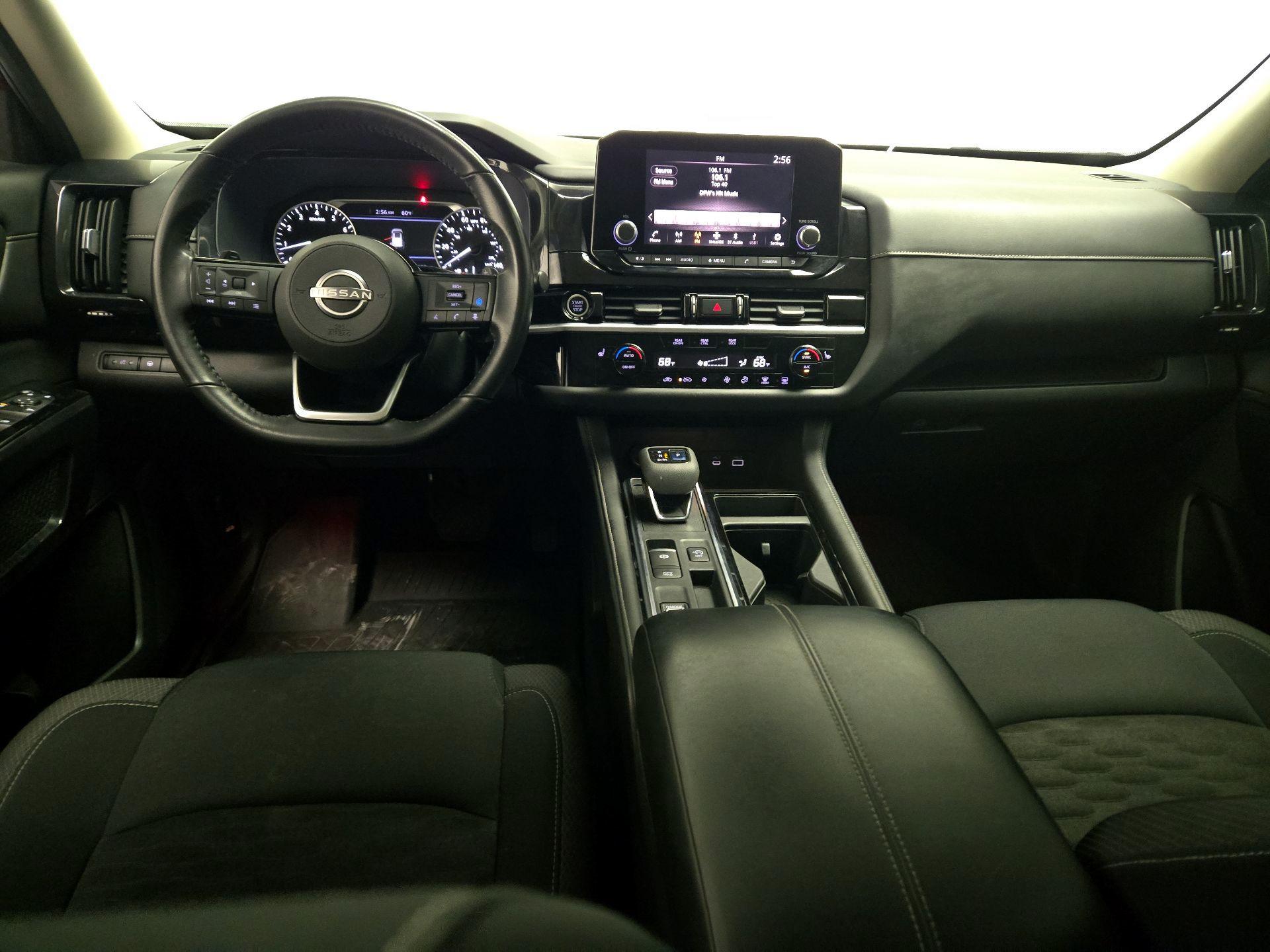 Thumbnail: 2022 Nissan Pathfinder - 9