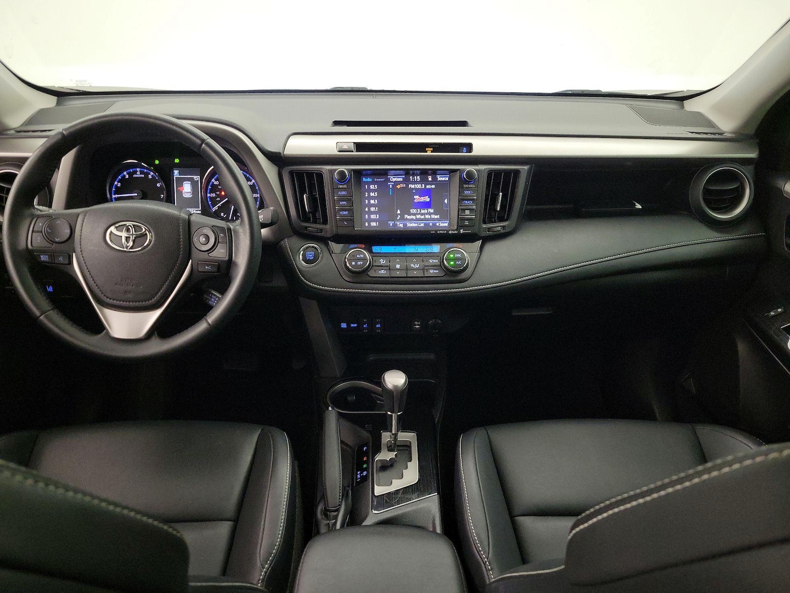 2016 Toyota RAV4 Limited - Photo 10