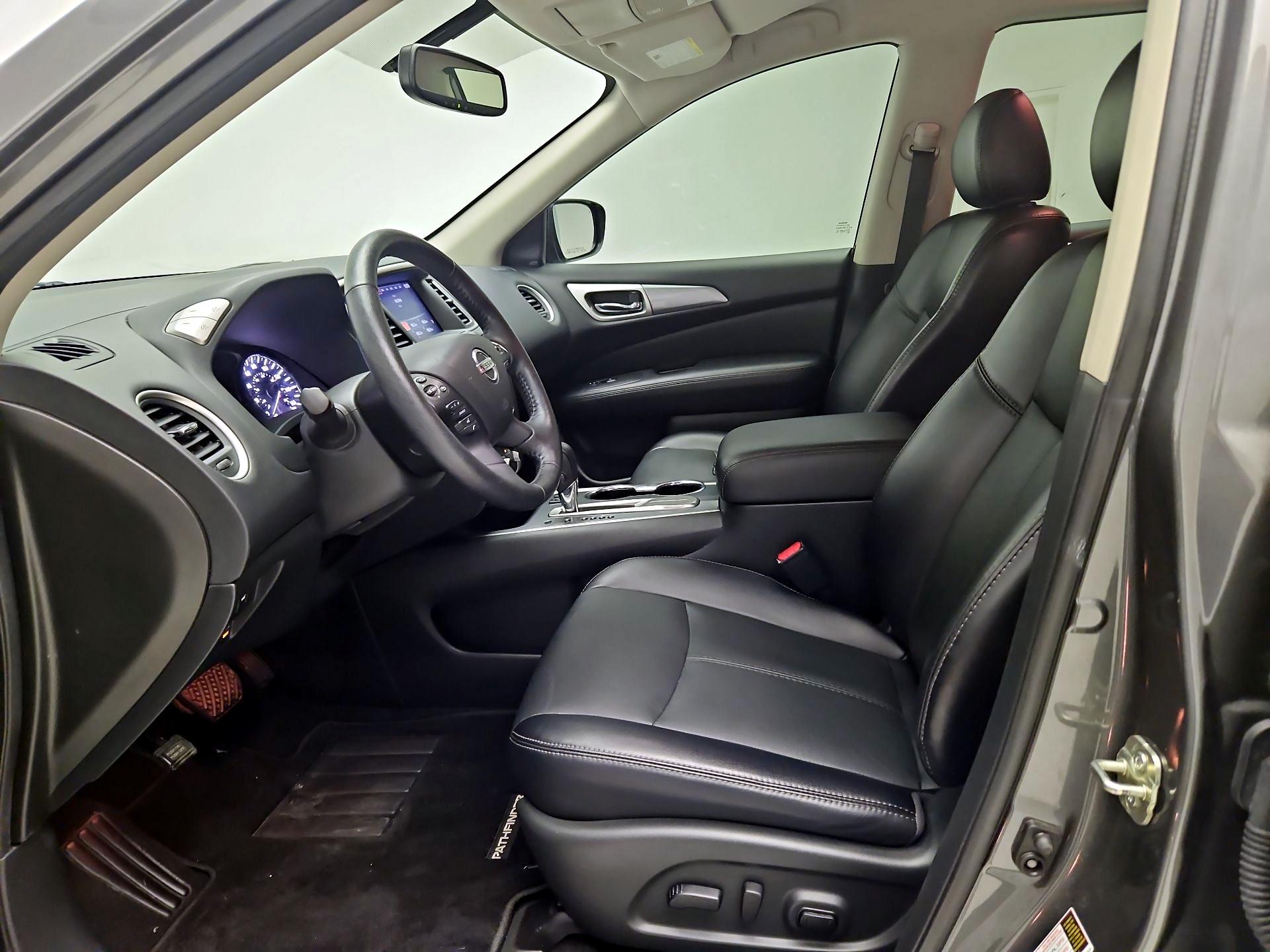 Thumbnail: 2020 Nissan Pathfinder - 11