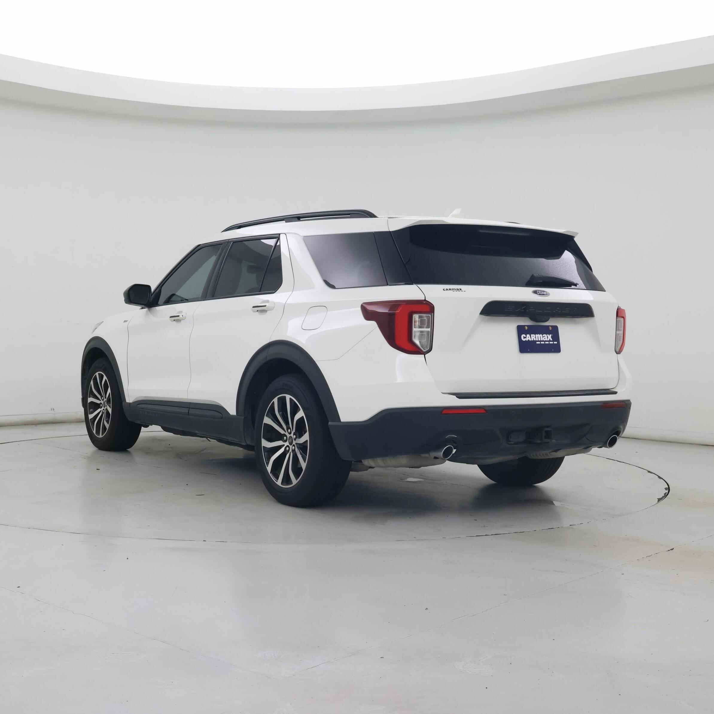 Thumbnail: 2022 Ford Explorer - 2