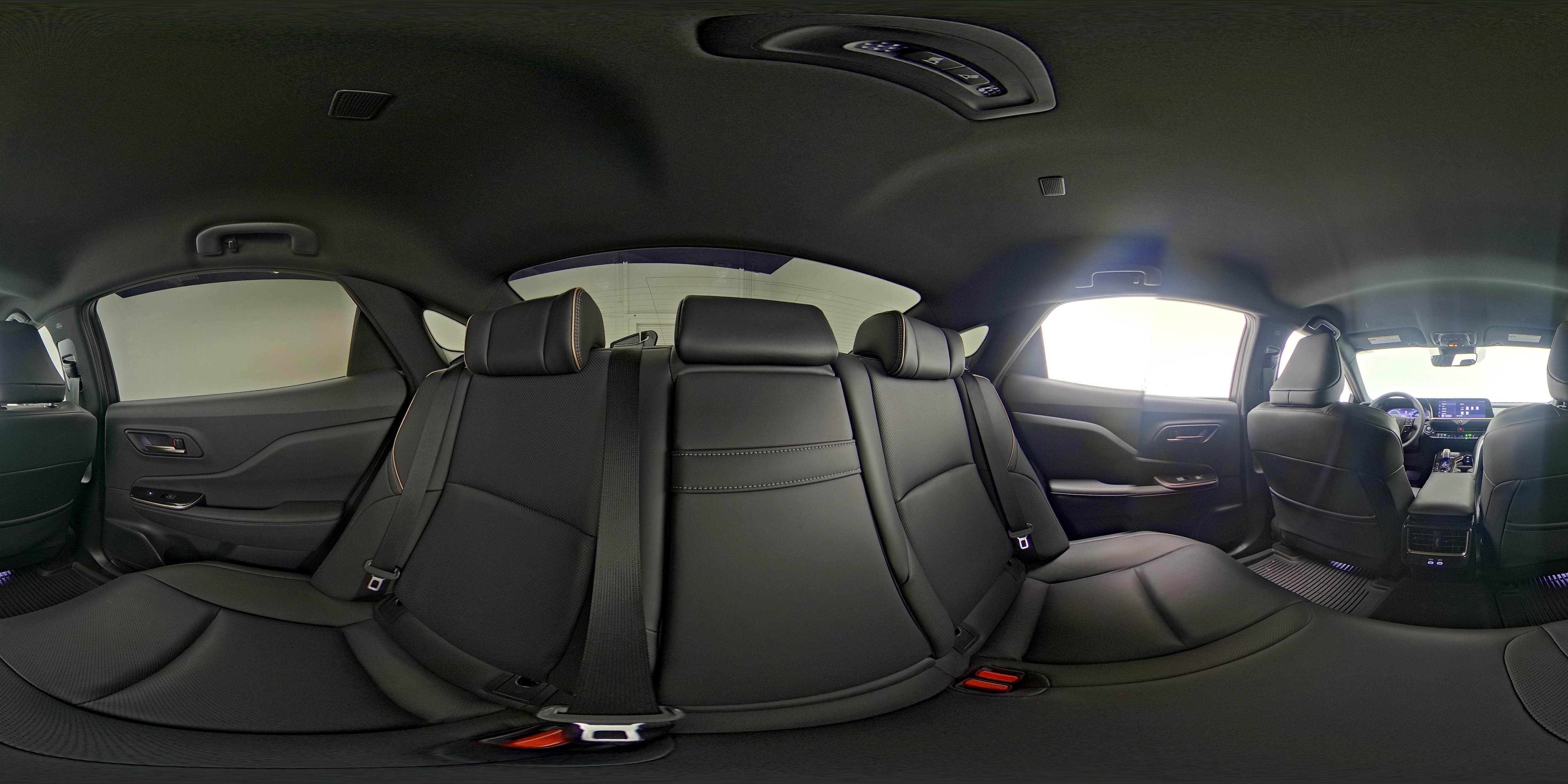 2026 Toyota Crown XLE - Photo 25