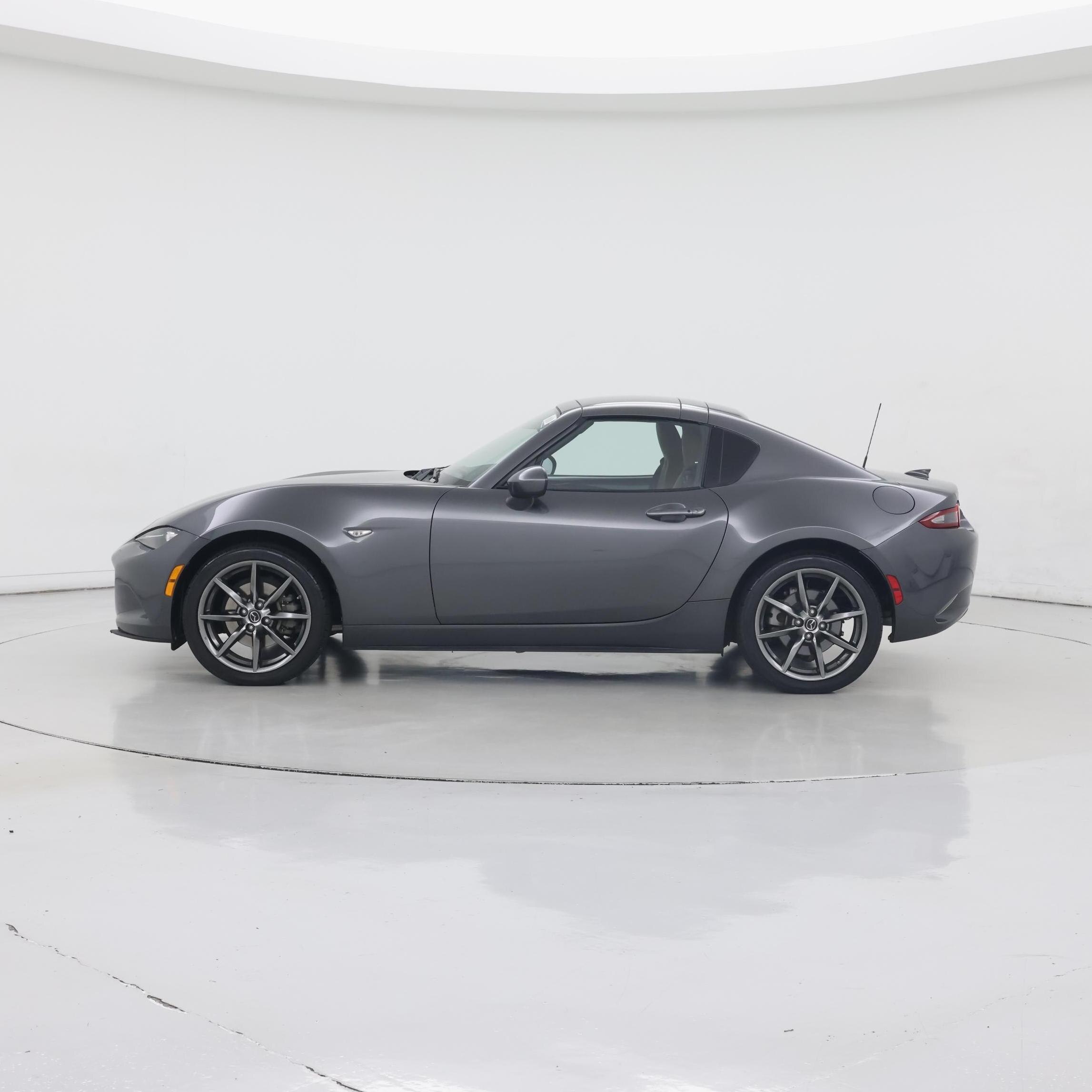 Thumbnail: 2018 Mazda MX-5 Miata - 3