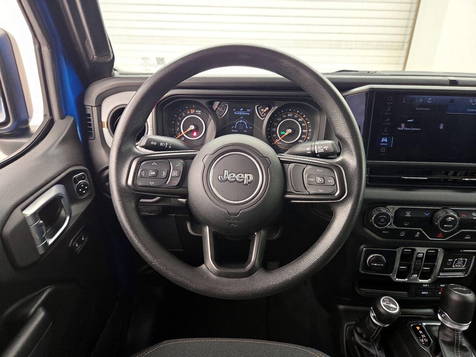 Thumbnail: 2025 Jeep Gladiator - 10