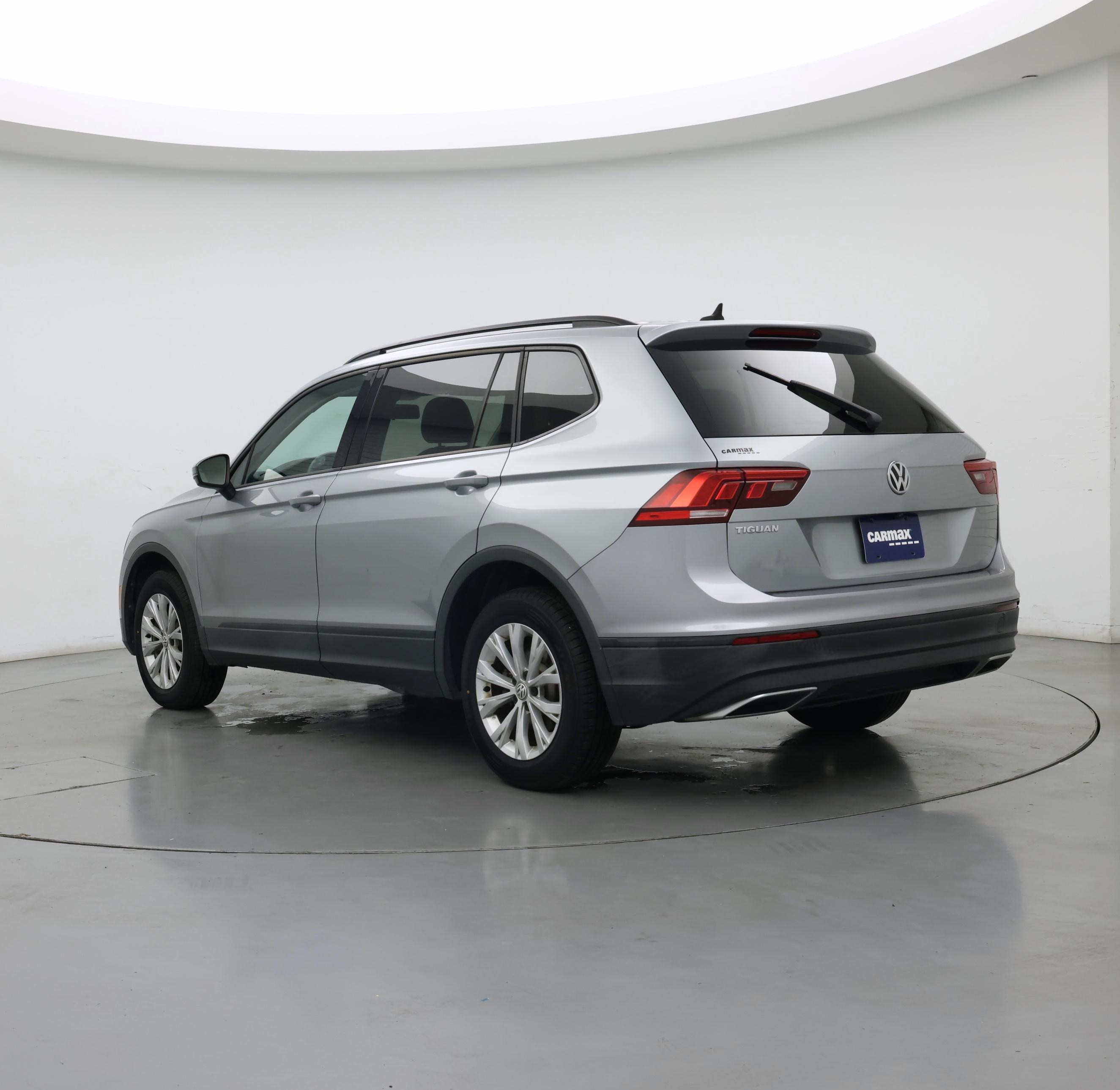 Thumbnail: 2020 Volkswagen Tiguan - 2