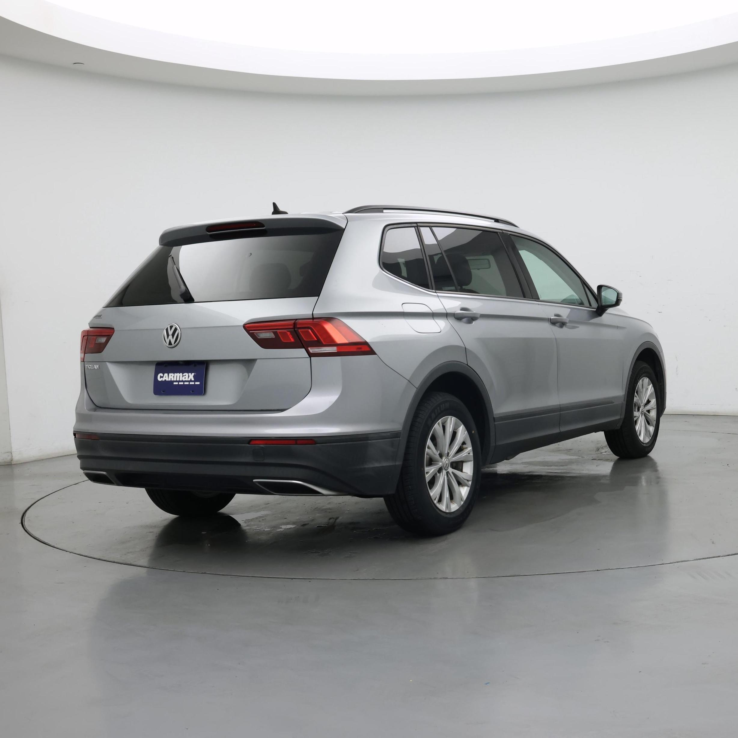 Thumbnail: 2020 Volkswagen Tiguan - 8