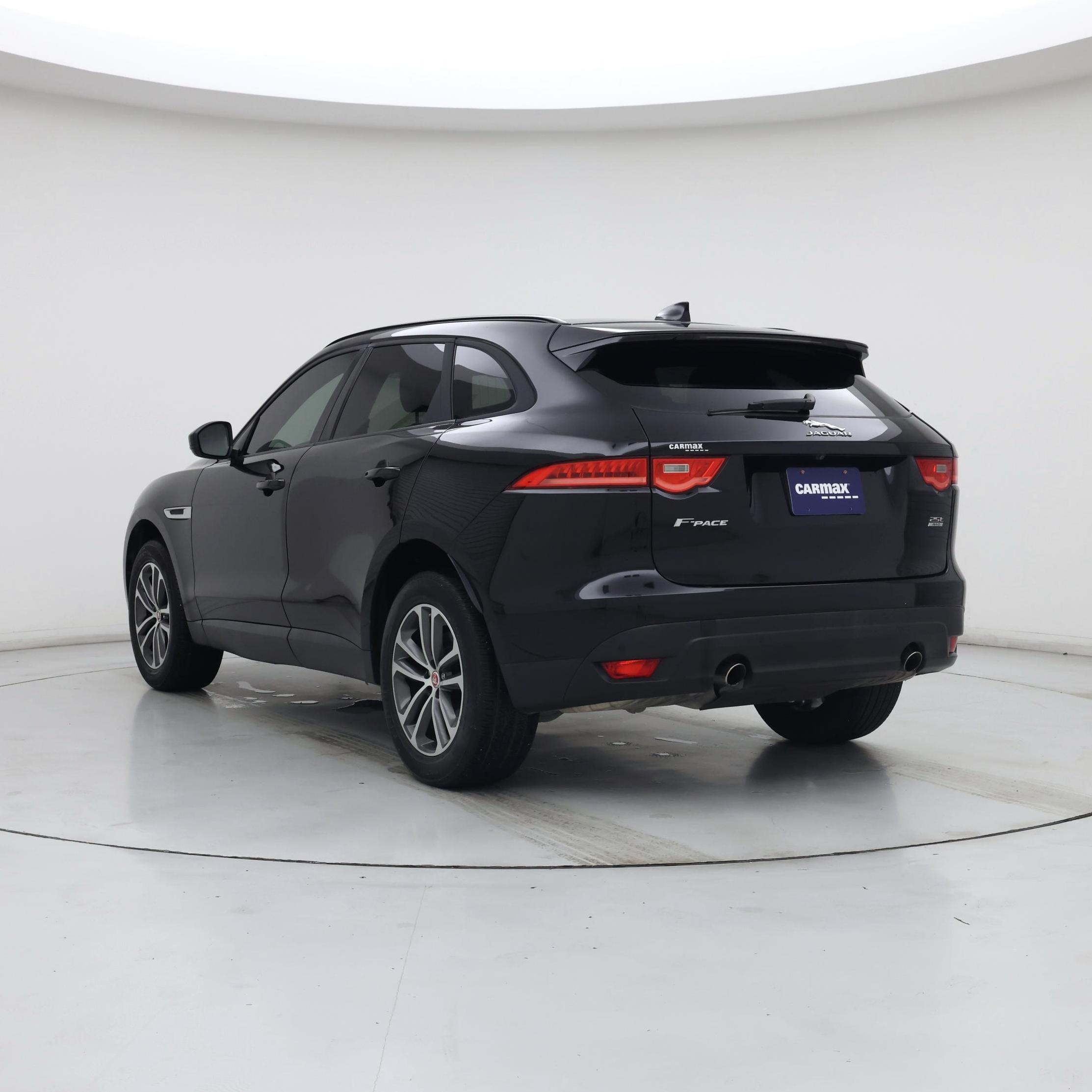 Thumbnail: 2018 Jaguar F-Pace - 2