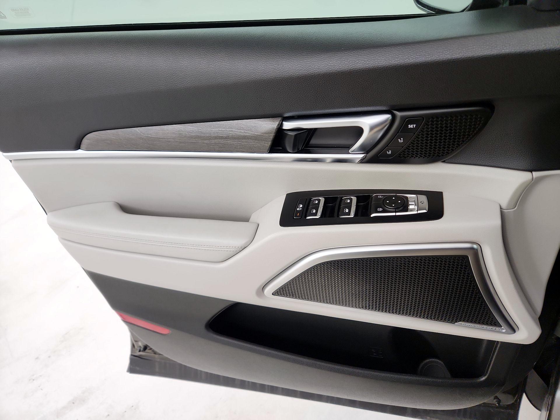 Thumbnail: 2022 Kia Telluride - 10
