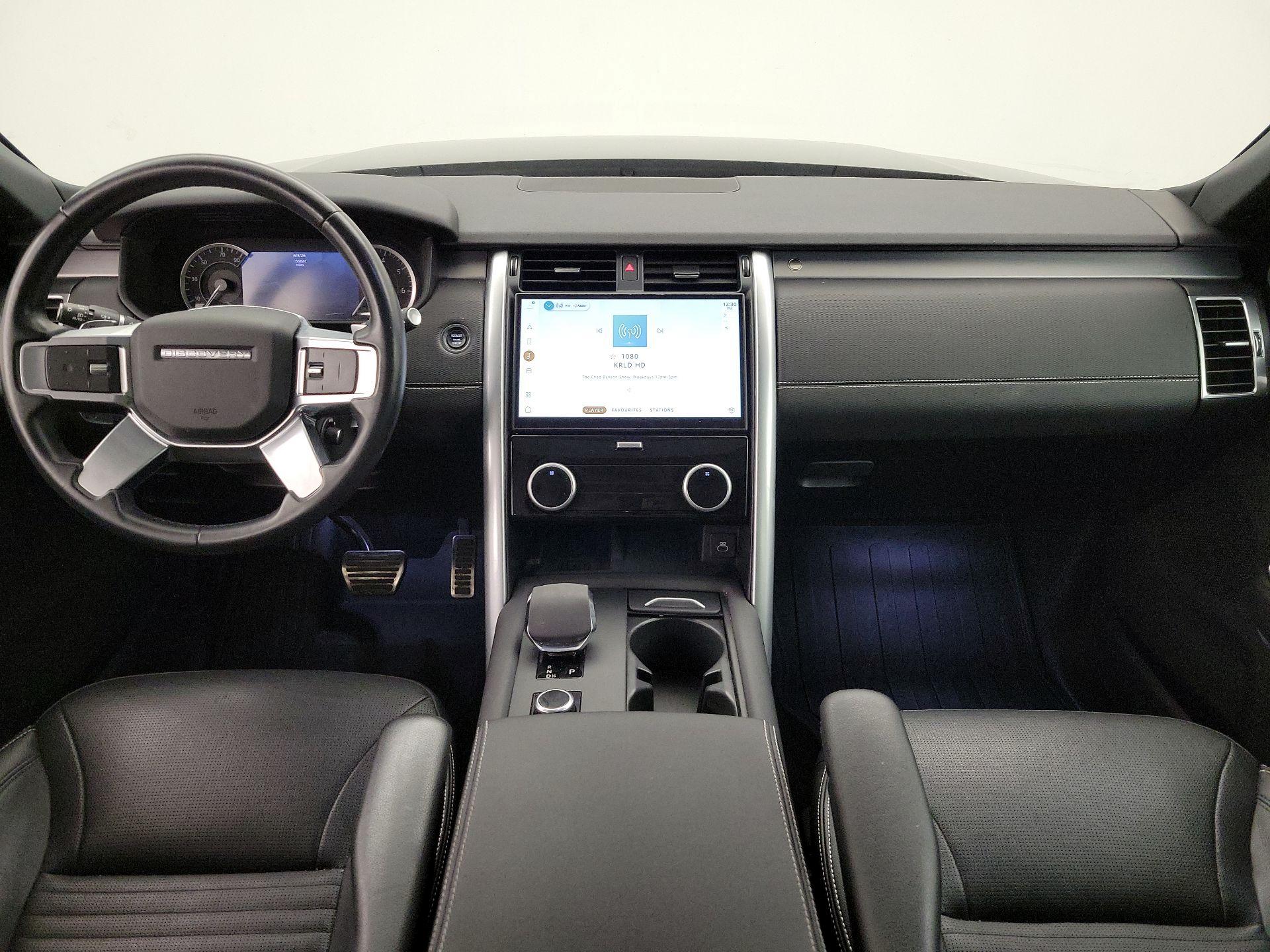 Thumbnail: 2023 Land Rover Discovery - 9
