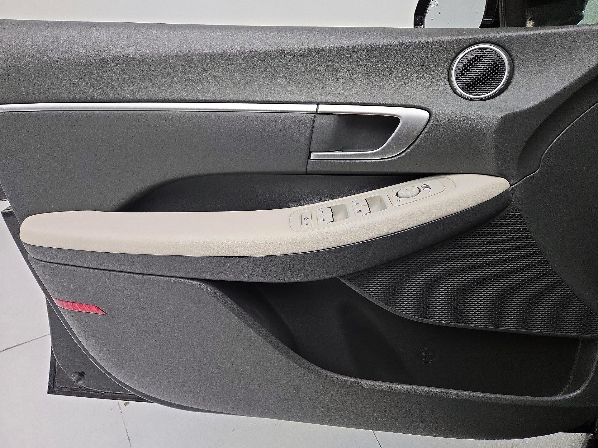 Thumbnail: 2024 Hyundai Sonata - 12