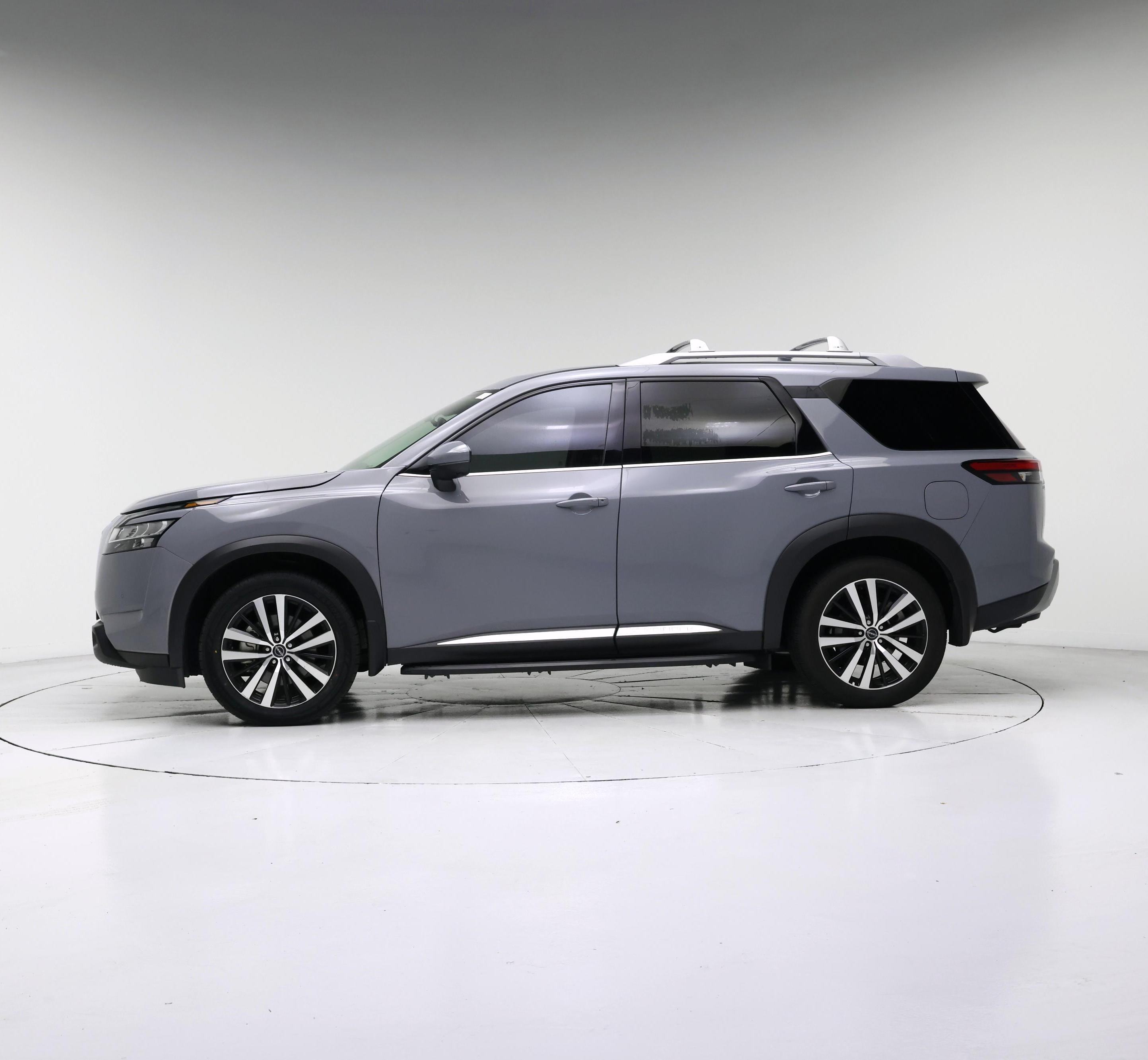 Thumbnail: 2025 Nissan Pathfinder - 3