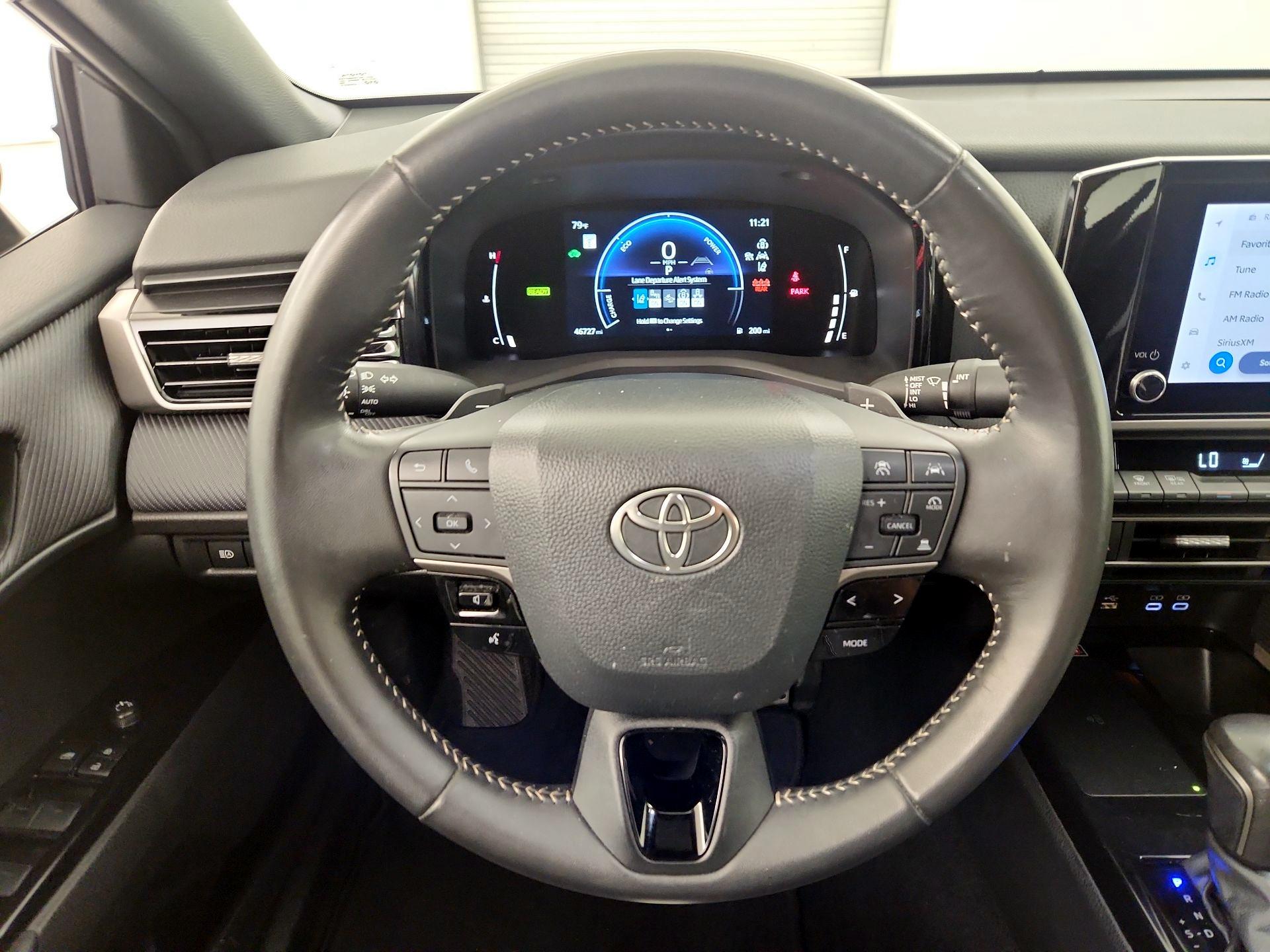 Thumbnail: 2025 Toyota Camry - 10