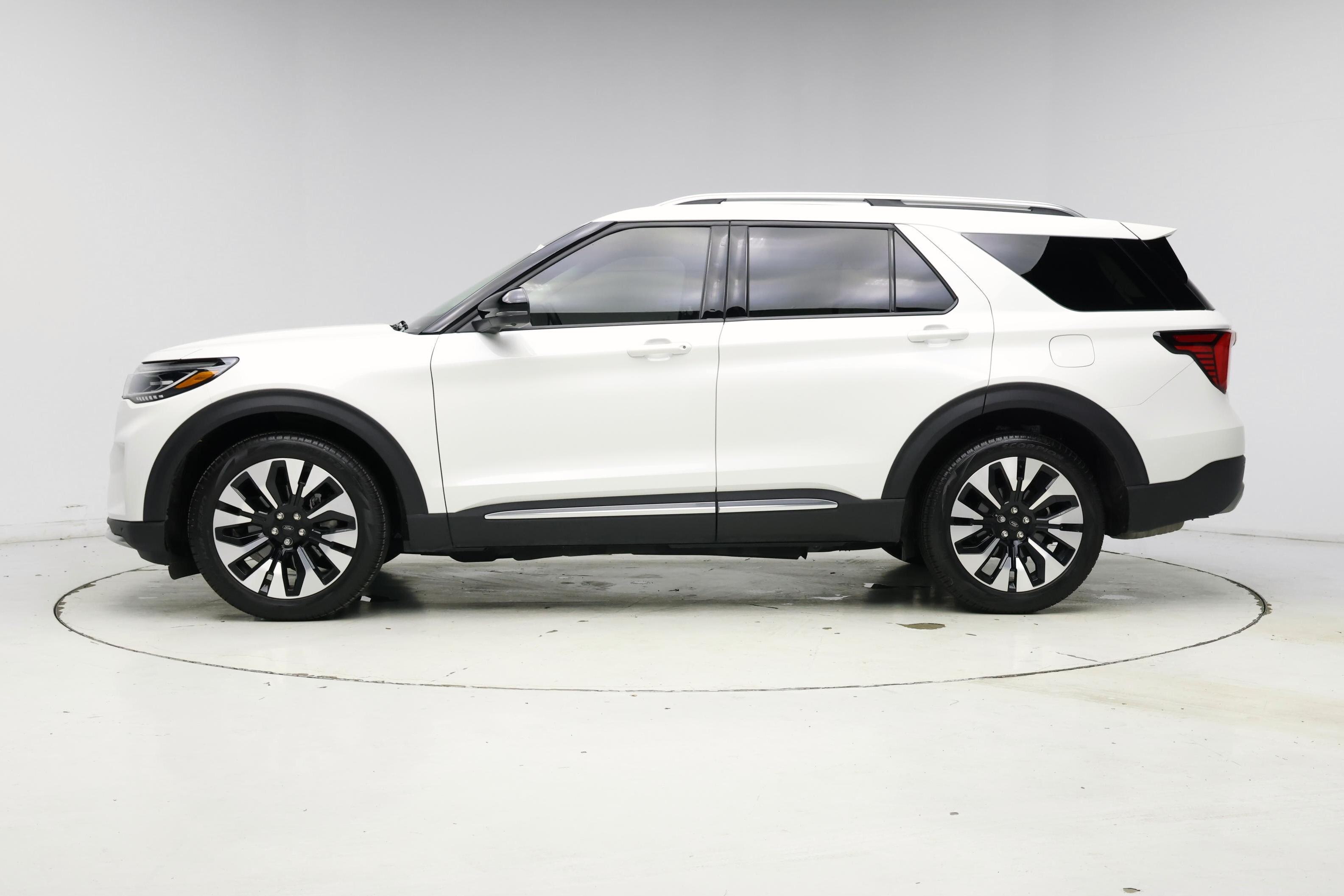 Thumbnail: 2026 Ford Explorer - 3