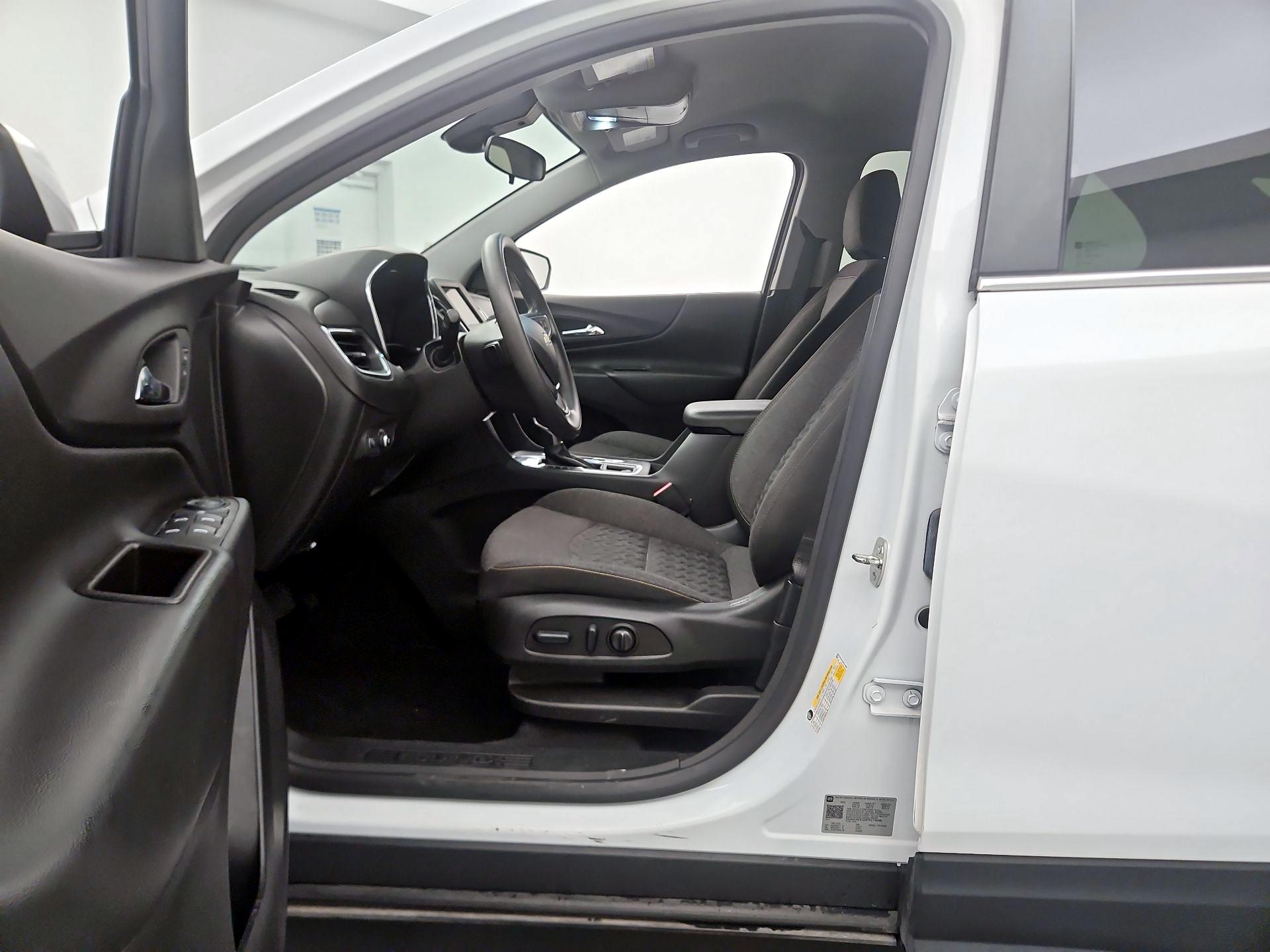 Thumbnail: 2023 Chevrolet Equinox - 11