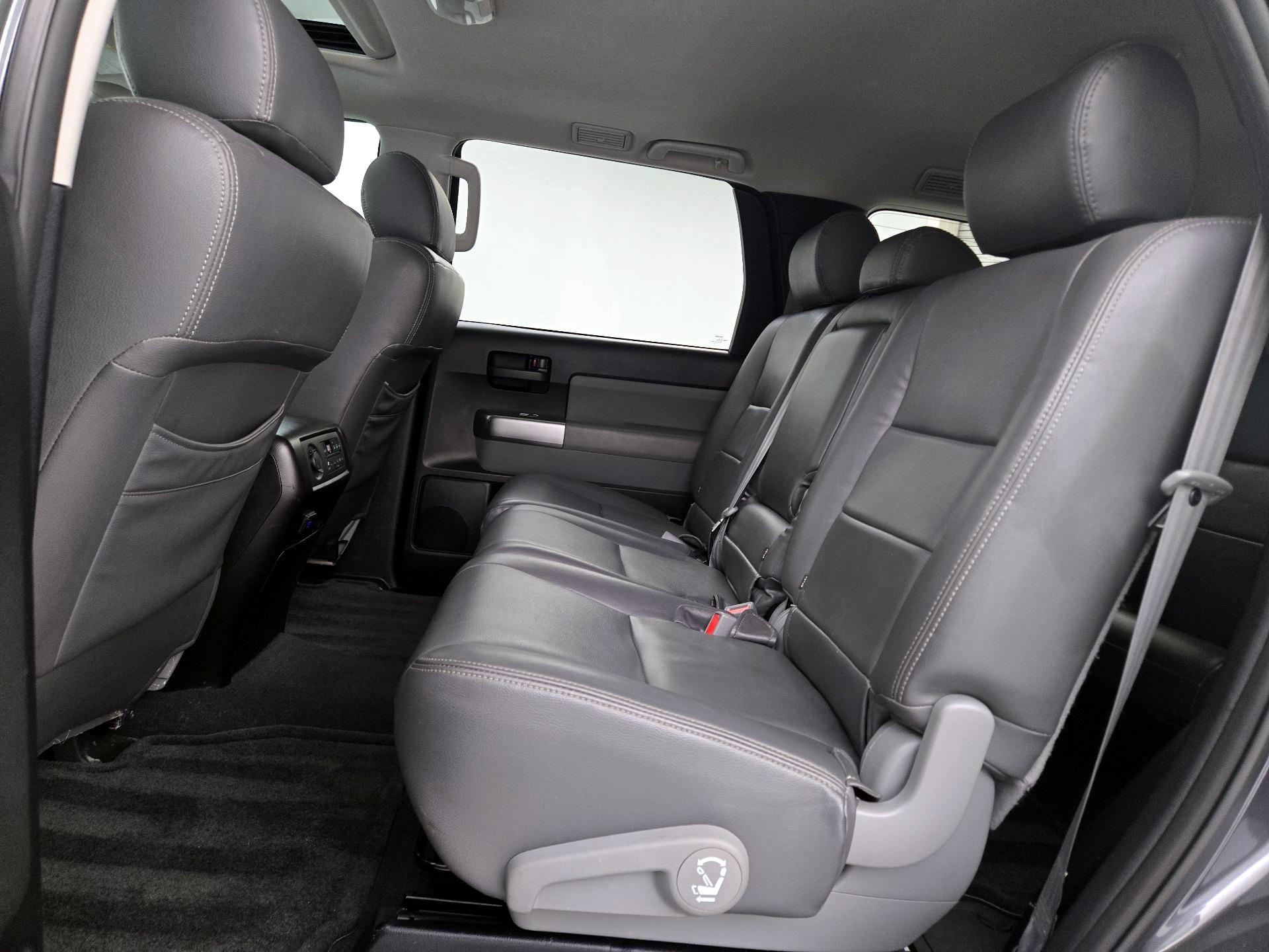 Thumbnail: 2019 Toyota Sequoia - 20