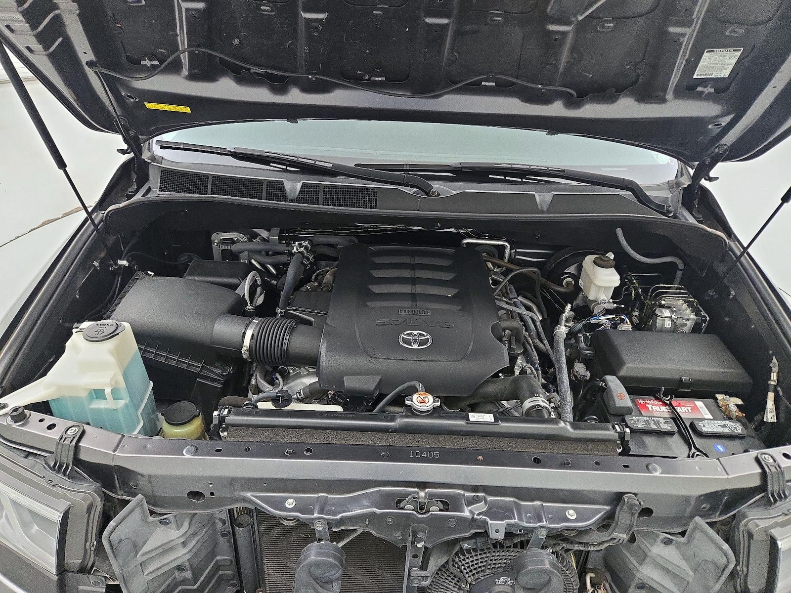 2019 Toyota Sequoia SR5 - Photo 25